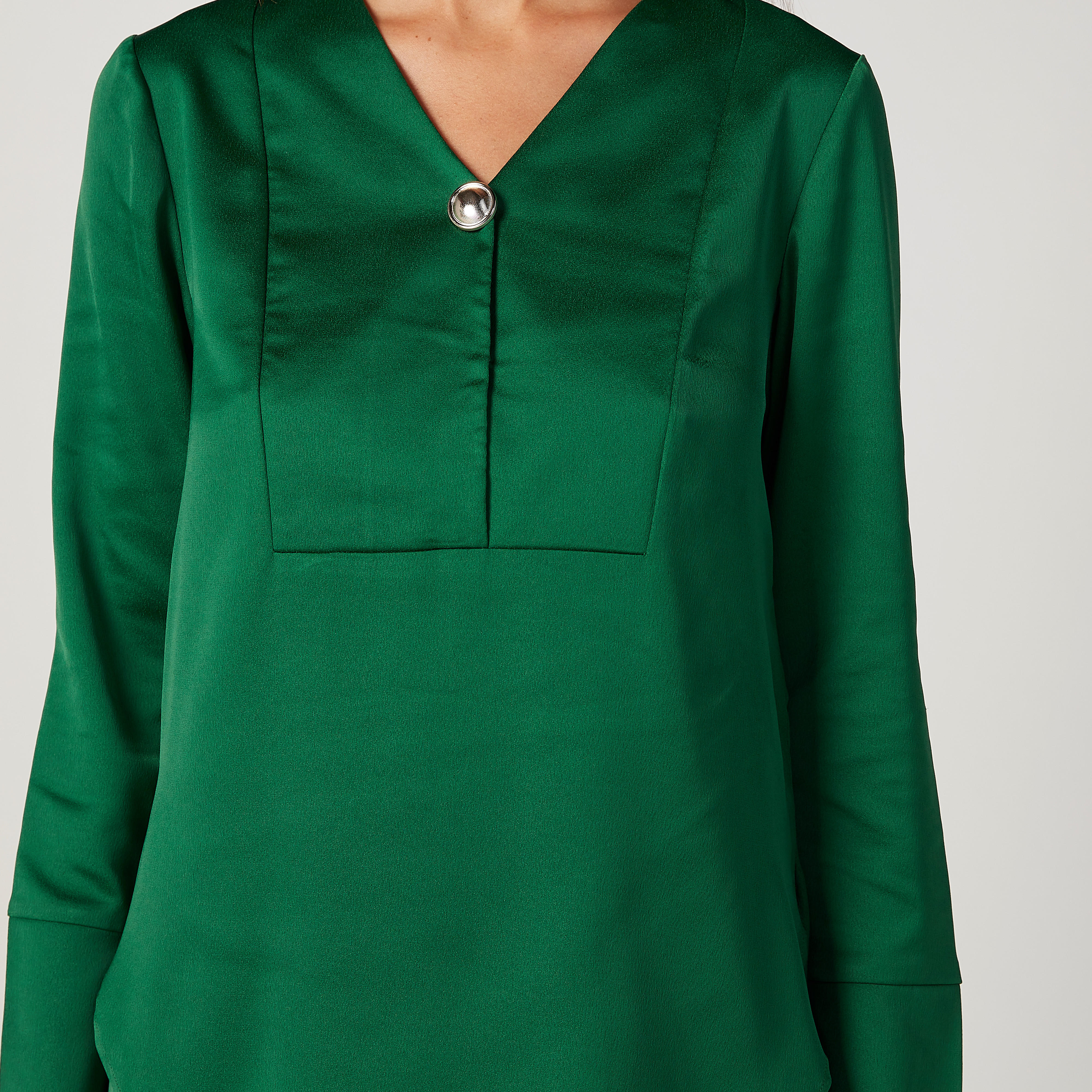 Sustainable Plain Top with V-neck and Long Sleeves-women-clothing-shirtsandblouses-blouses-image-3
