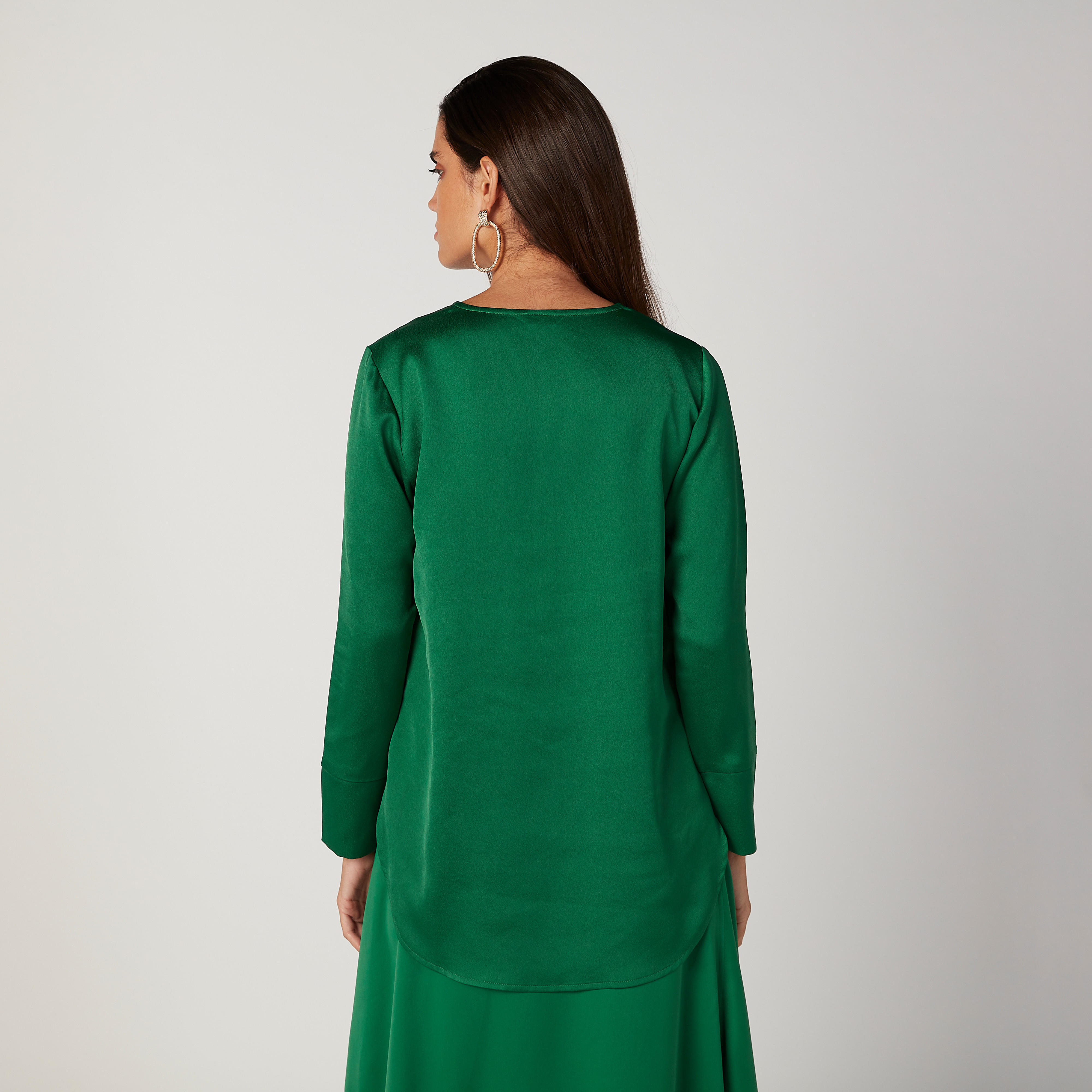 Sustainable Plain Top with V-neck and Long Sleeves-women-clothing-shirtsandblouses-blouses-image-4