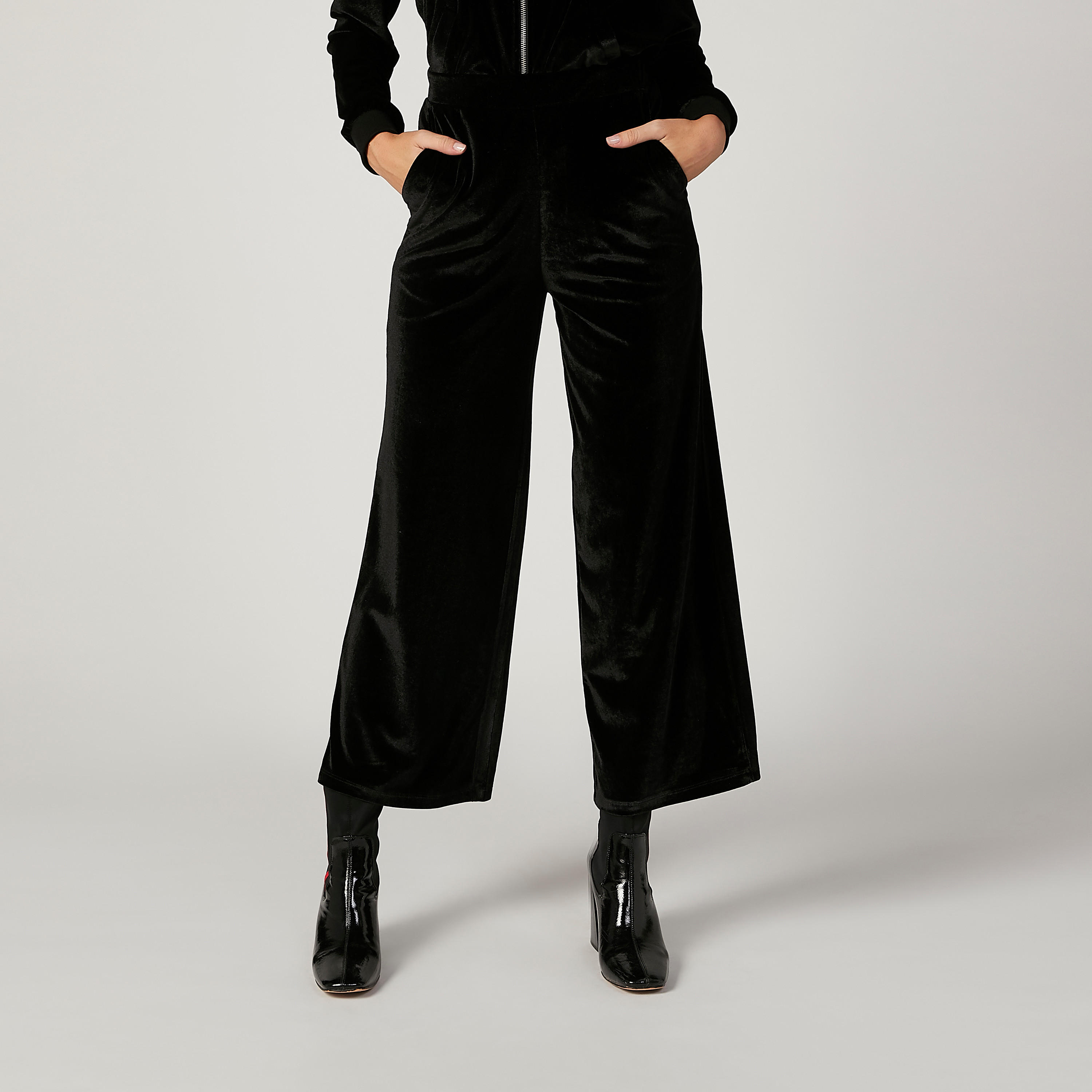 بنطال بالازو بارز الملمس بطبعات بقصّة واسعة وخصر متوسط الارتفاع وجيوب-women-clothing-bottoms-trousers-image-1