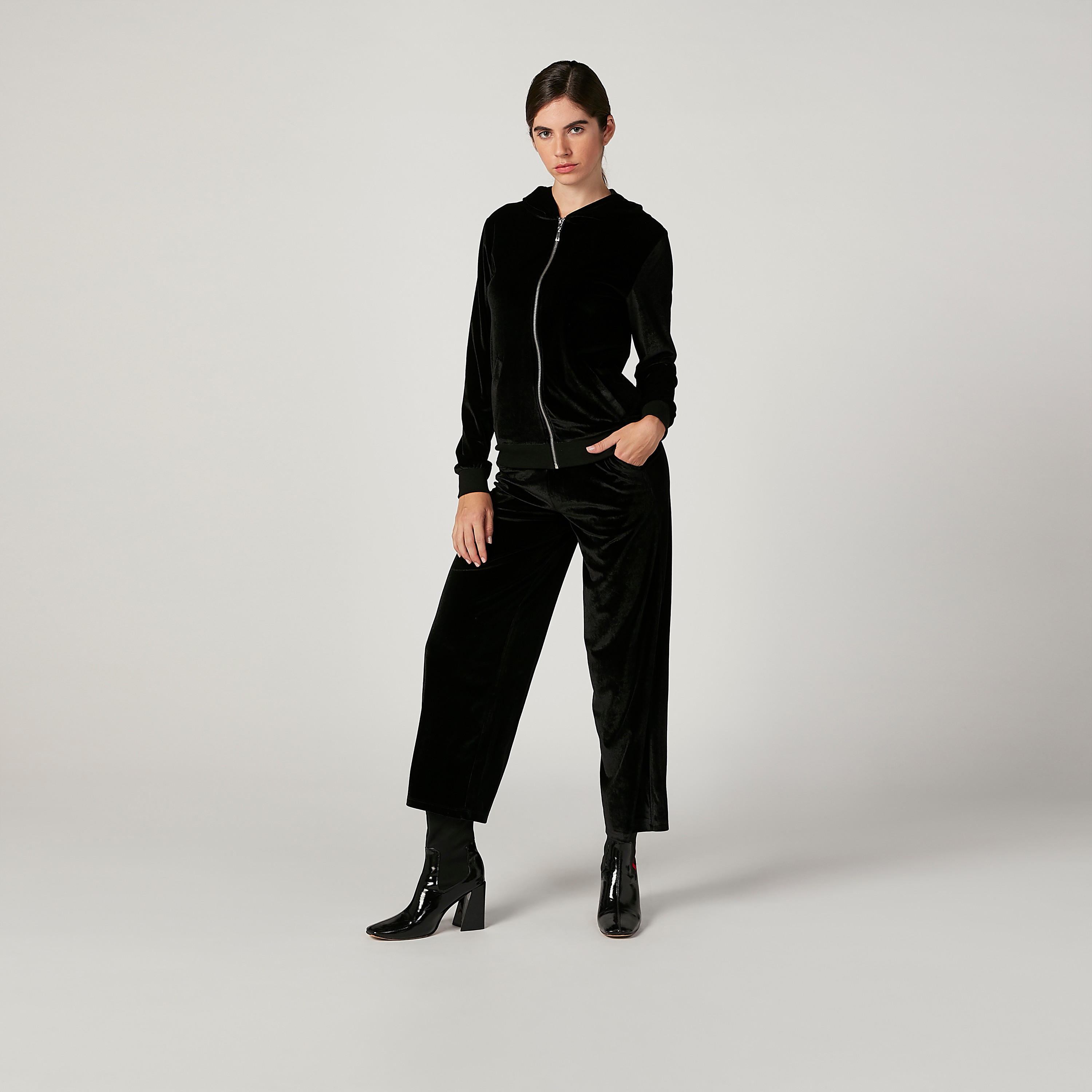 بنطال بالازو بارز الملمس بطبعات بقصّة واسعة وخصر متوسط الارتفاع وجيوب-women-clothing-bottoms-trousers-image-2