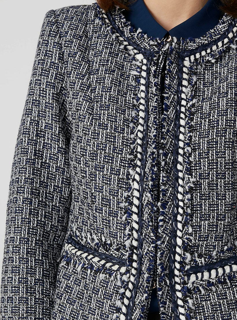 جاكيت بارز الملمس بأكمام طويلة وجيوب-women-winterwear-coatsandjackets-jackets-image-3