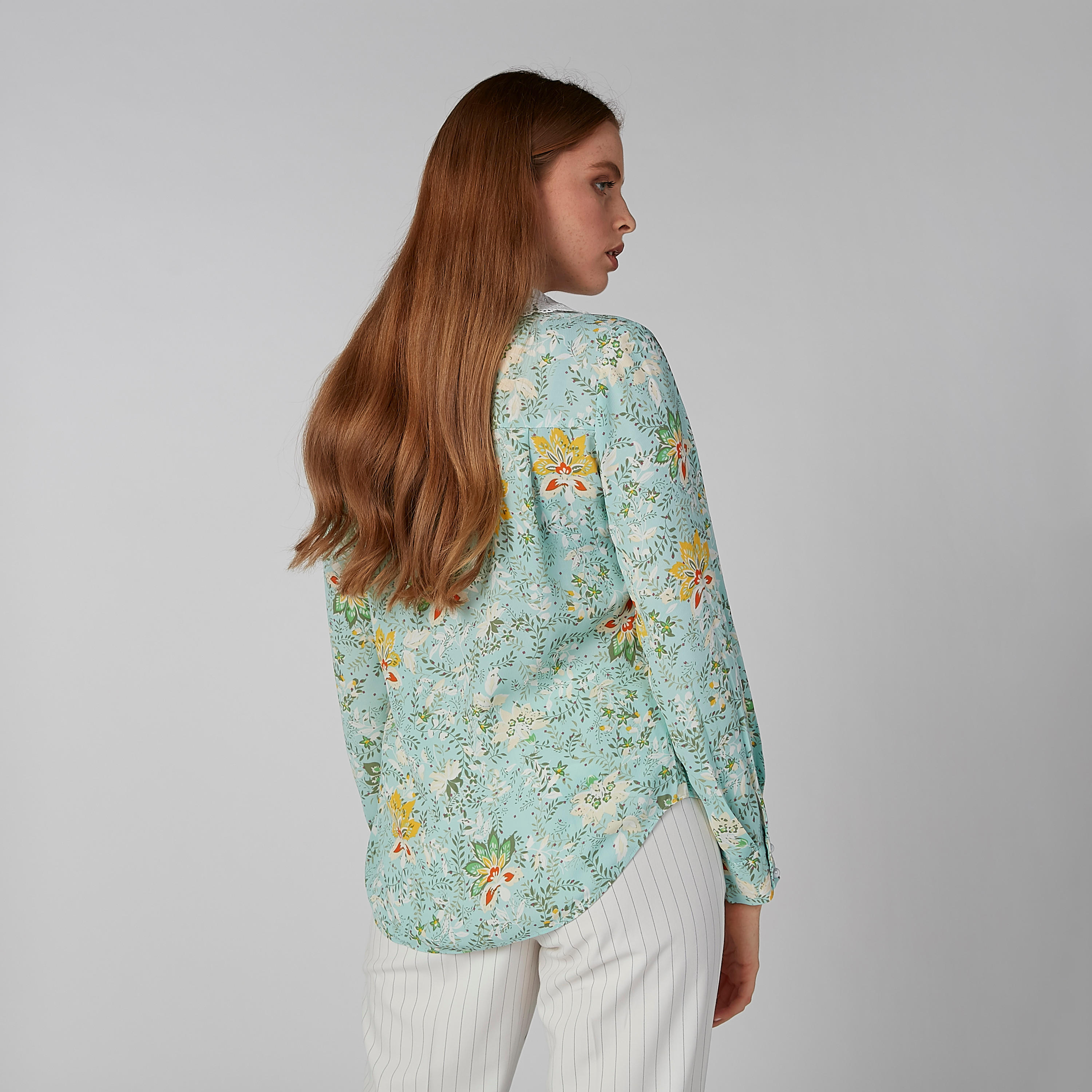 قميص بأكمام طويلة وأزرار وطبعات زهرية-women-clothing-shirtsandblouses-shirts-image-4