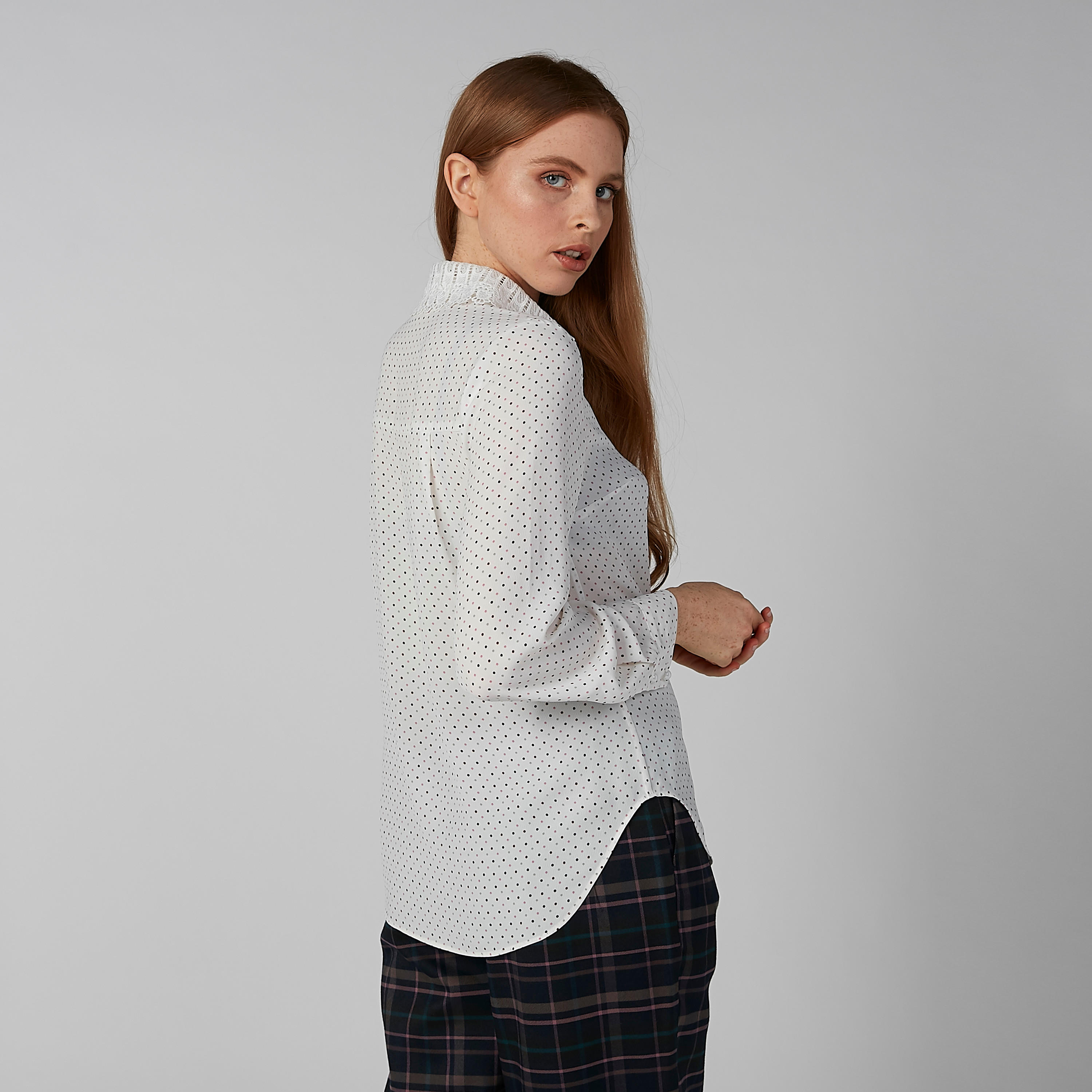 قميص بأكمام طويلة وتفاصيل دانتيل وطبعات-women-clothing-shirtsandblouses-shirts-image-2