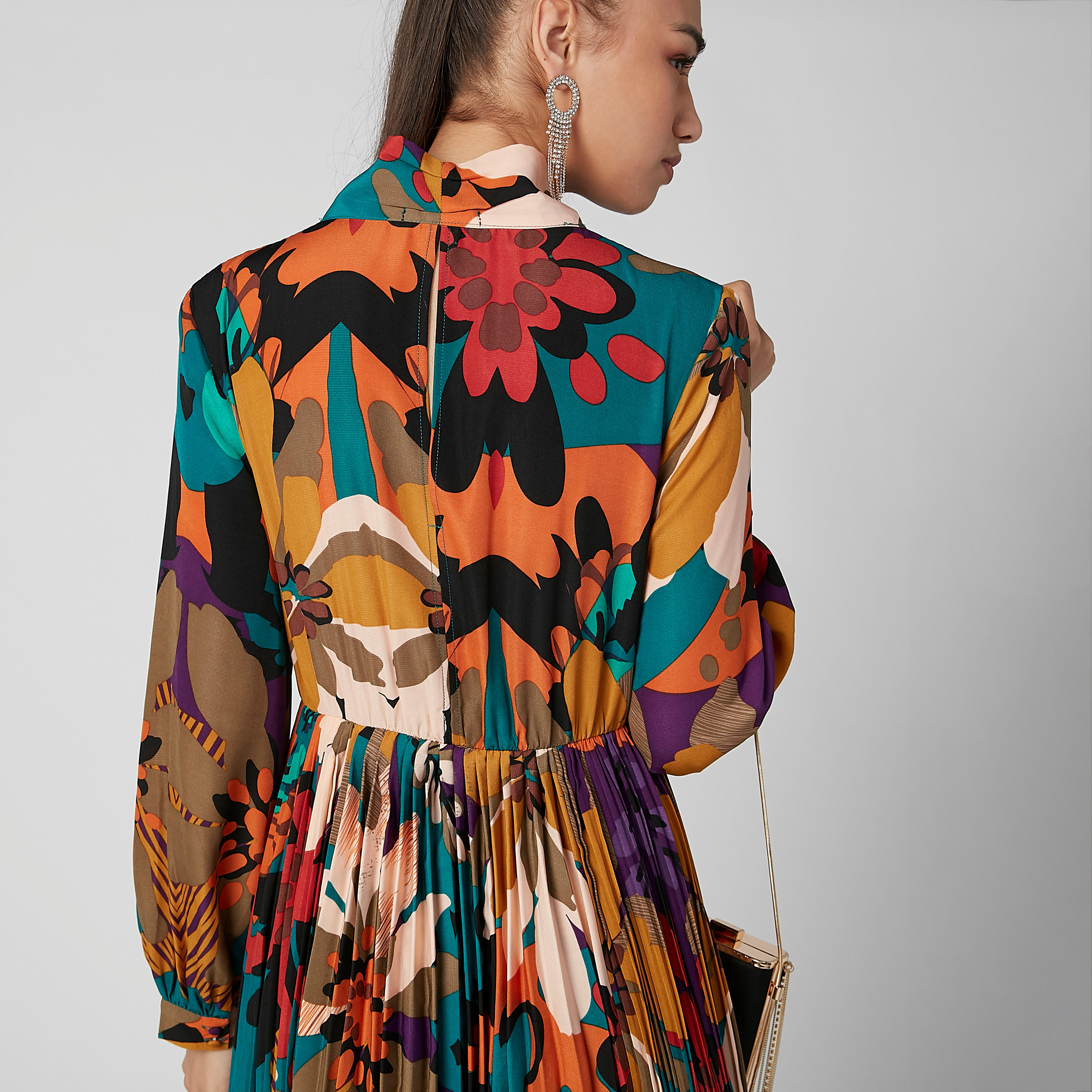 فستان مستدام طويل إيه لاين بأكمام طويلة وأربطة وطبعات-women-clothing-dresses-image-4