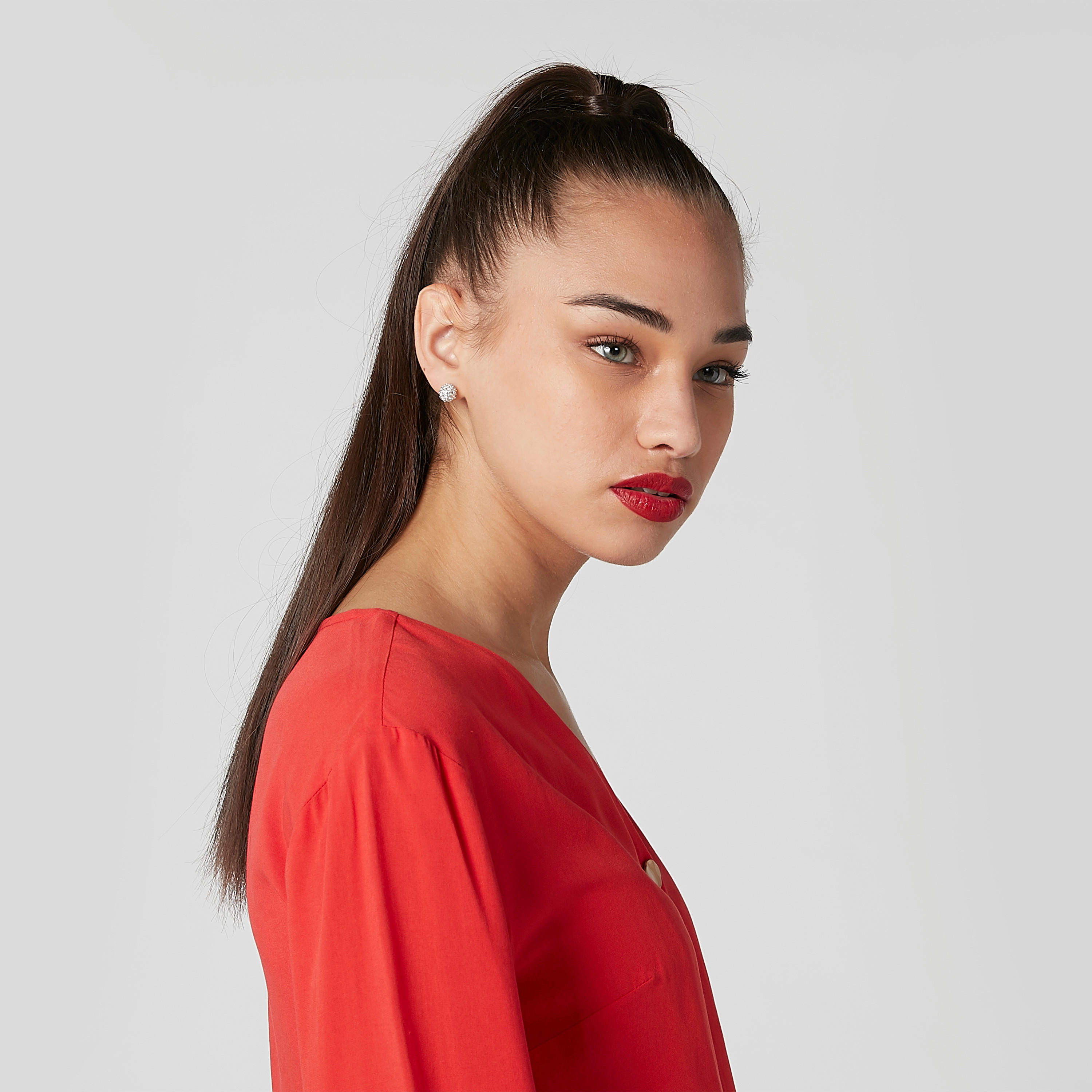 بلوزة سادة بياقة V وأكمام طويلة وأزرار-women-clothing-shirtsandblouses-blouses-image-3