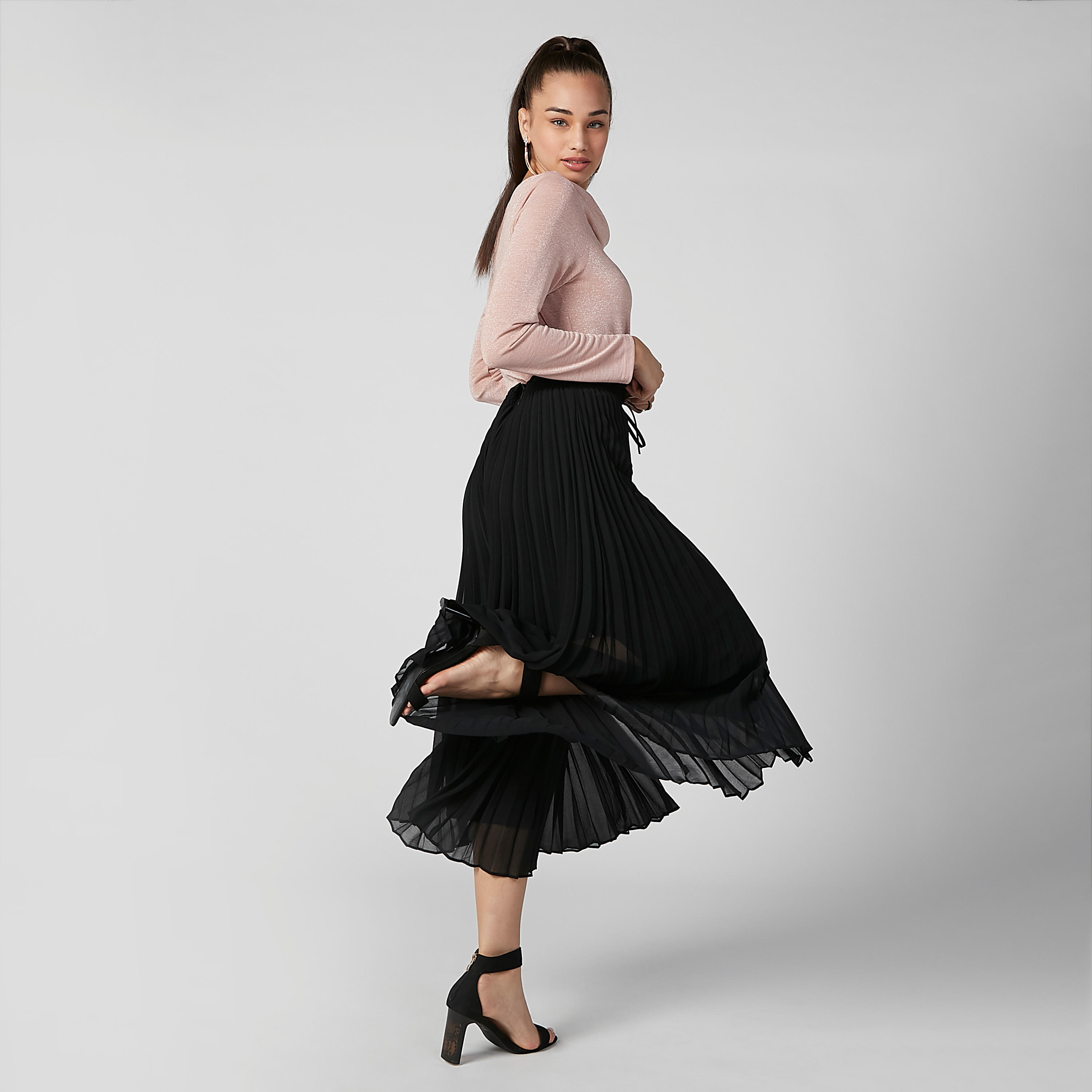 بلوزة بارزة الملمس بياقة منسدلة وأكمام طويلة-women-clothing-shirtsandblouses-blouses-image-5
