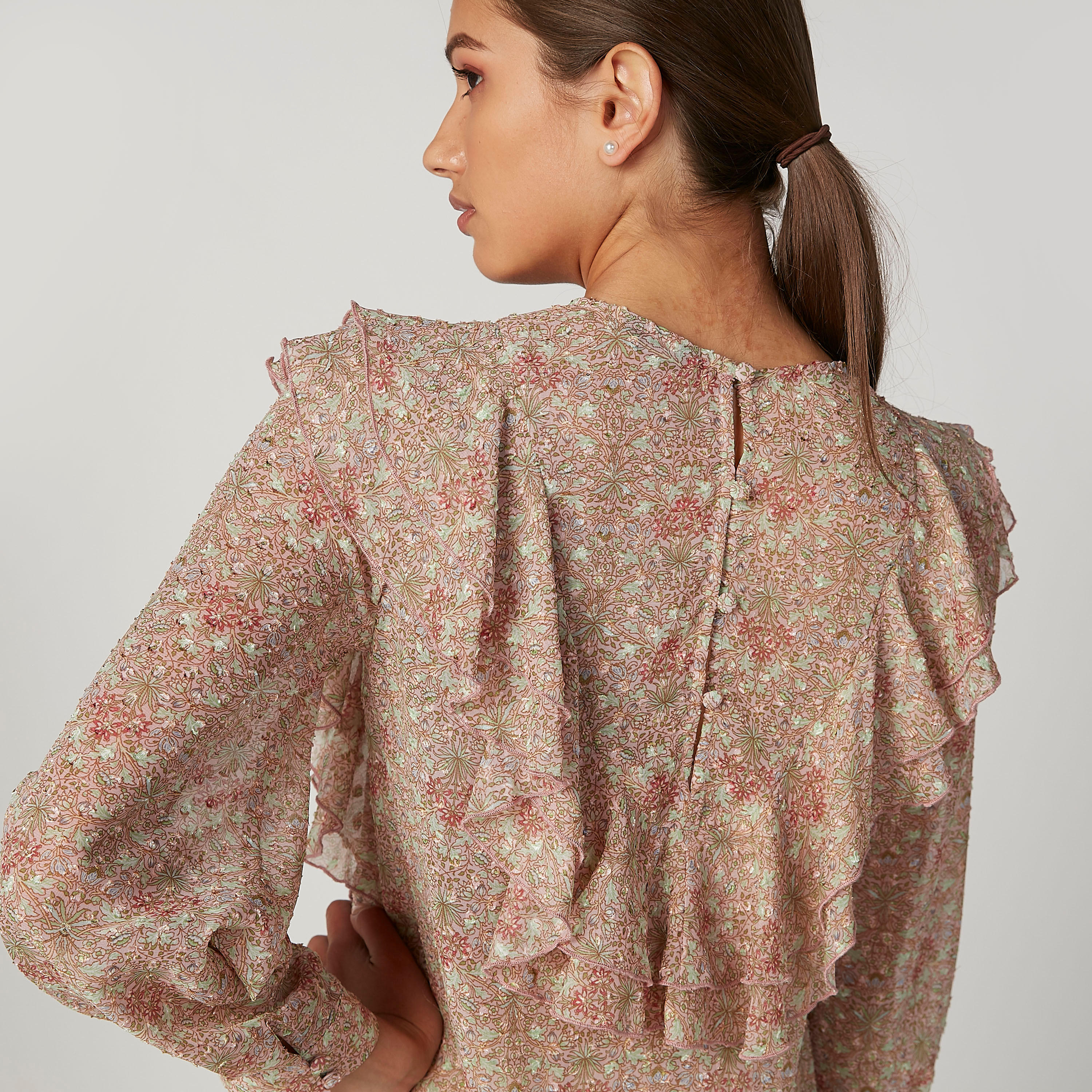 بلوزة بياقة مستديرة وأكمام طويلة وطبعات-women-clothing-shirtsandblouses-blouses-image-1