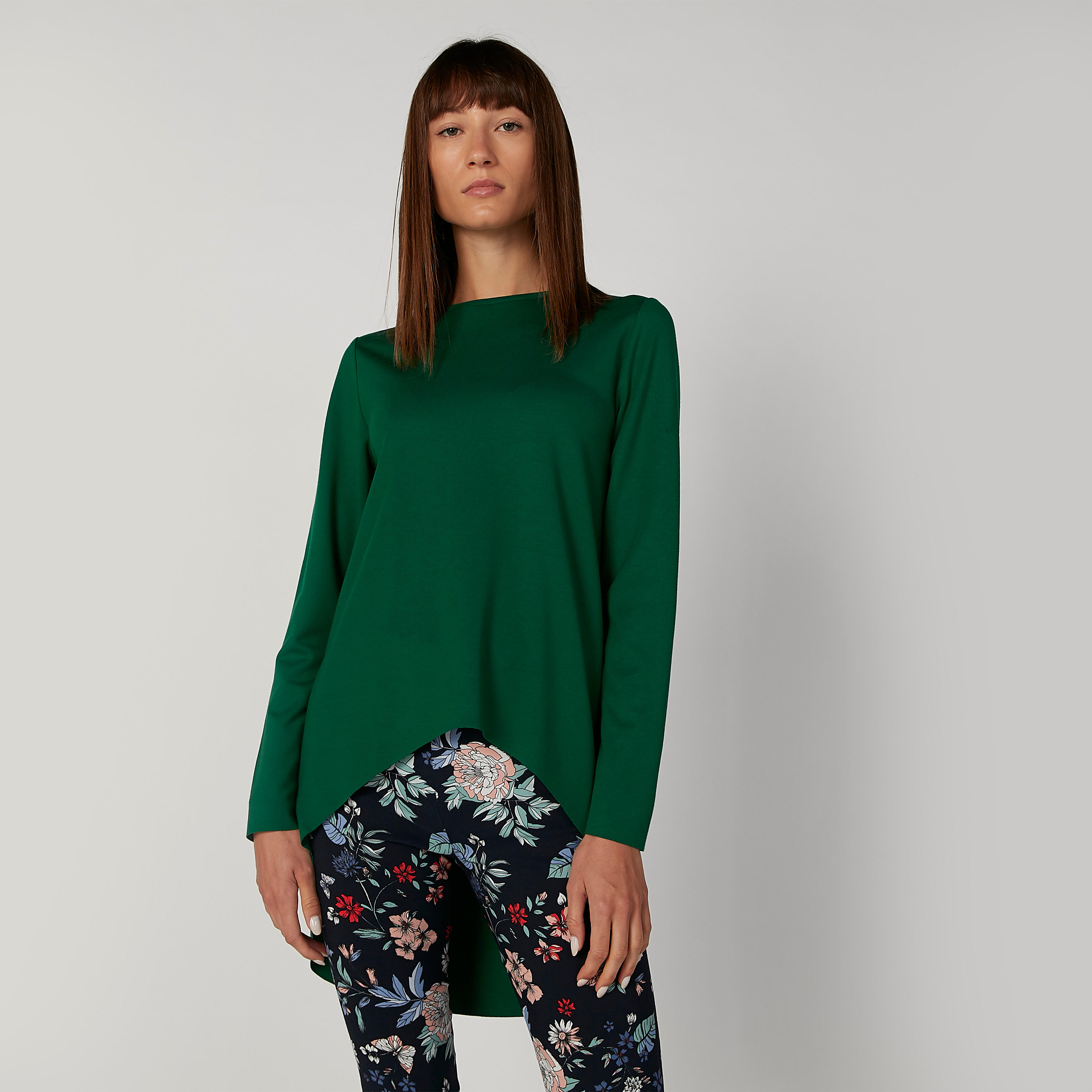 بلوزة سادة بياقة ضيّقة وأكمام طويلة وحوّاف غير مستوية-women-clothing-tshirts-image-5