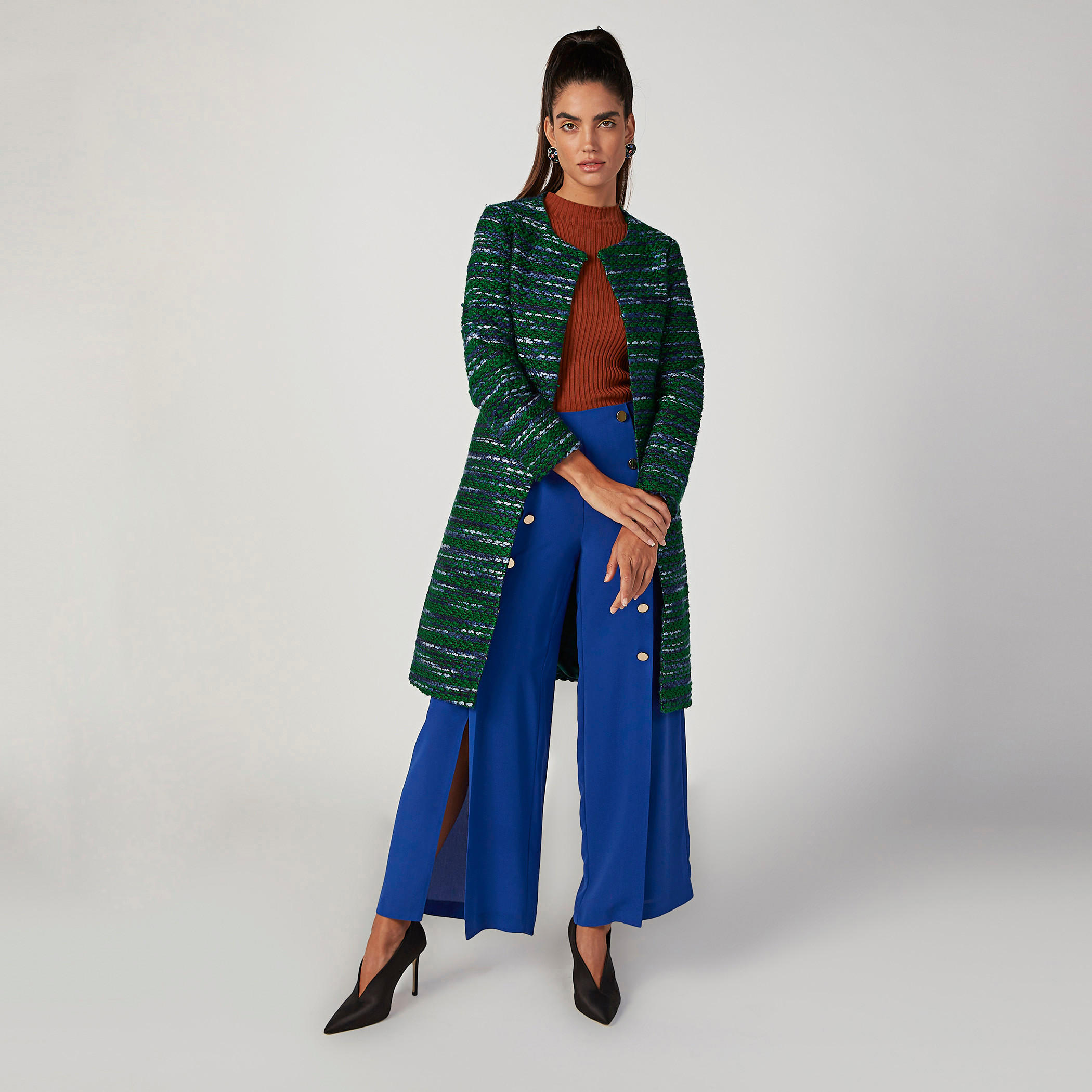معطف بارز الملمس بأكمام طويلة وتفاصيل جيب-women-clothing-coatsandjackets-coats-image-2