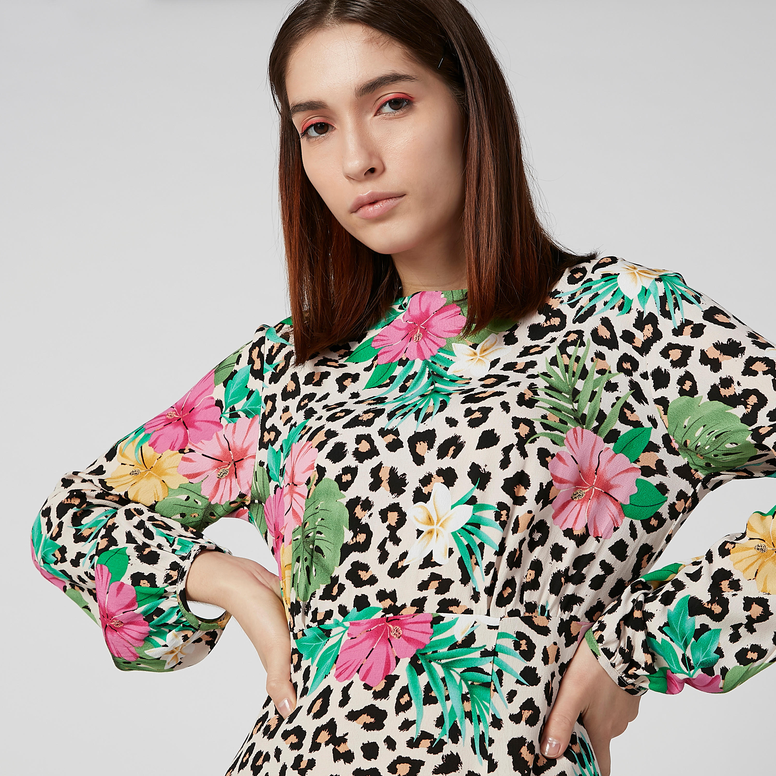 فستان مستدام ميدي إيه لاين بأكمام بيشوب وطبعات-women-clothing-dresses-image-4