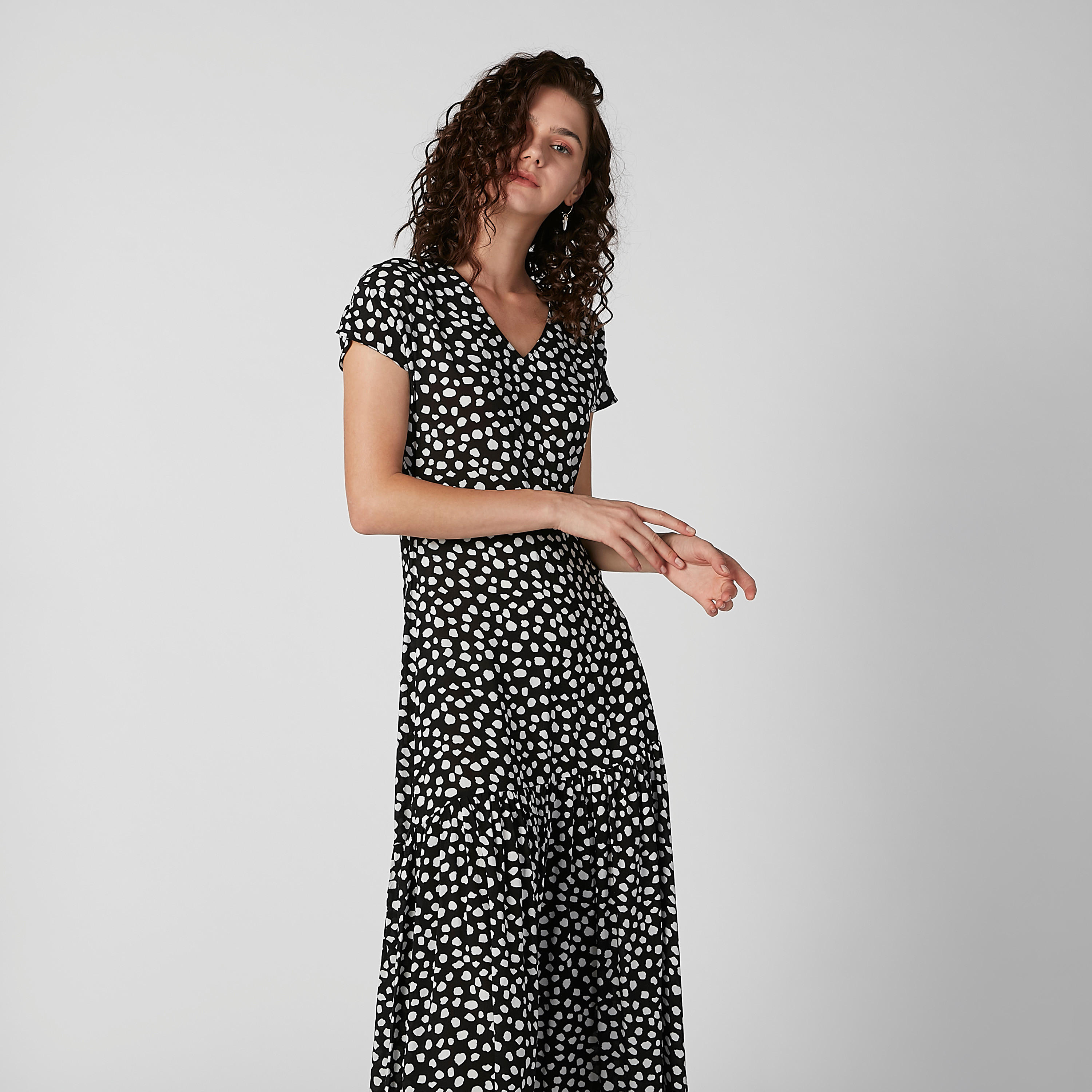 فستان ماكسي إيه لاين بياقة V وأكمام كاب وطبعات-women-clothing-dresses-image-2