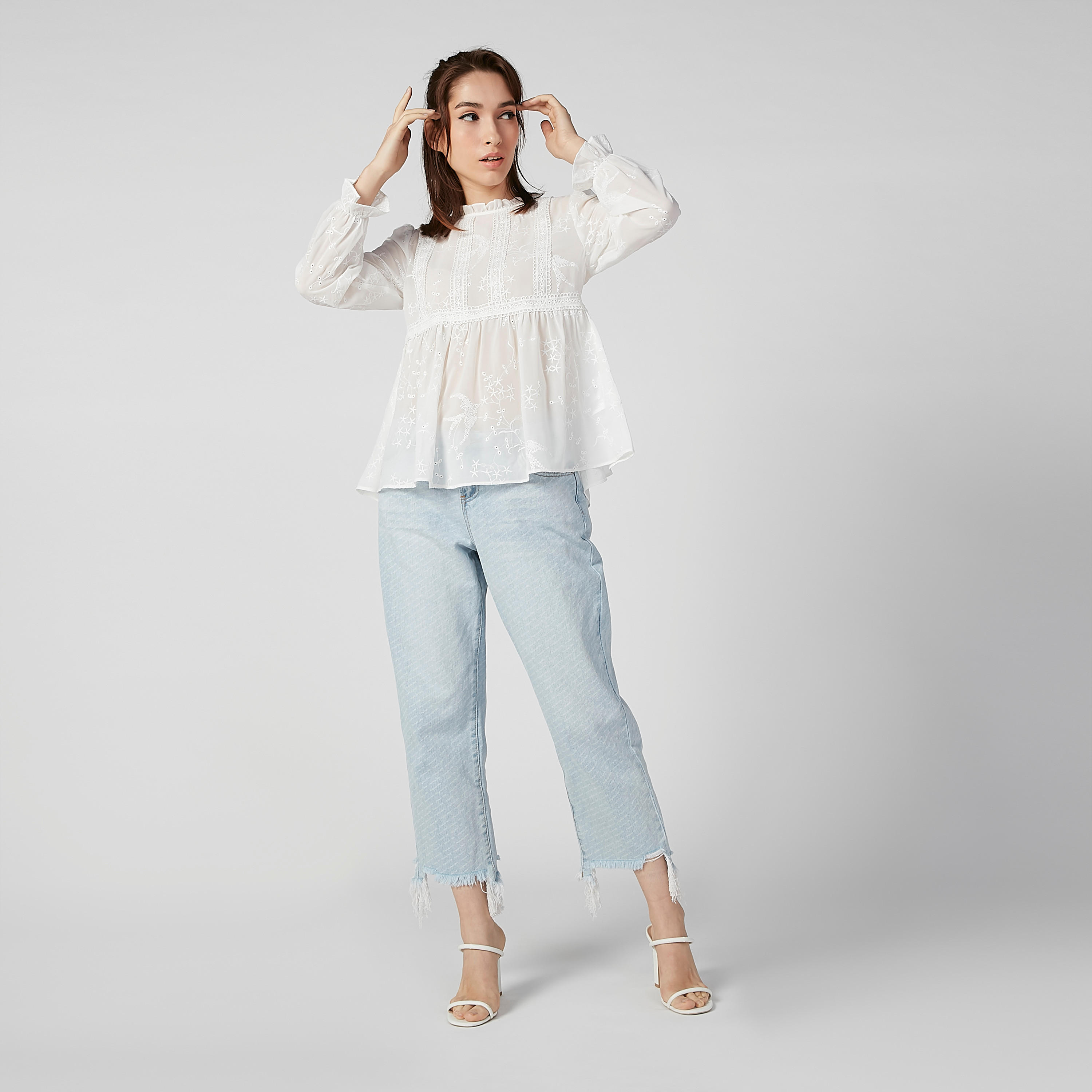 بلوزة مستدامة شيفلي بياقة عالية وأكمام واسعة-women-clothing-shirtsandblouses-blouses-image-5