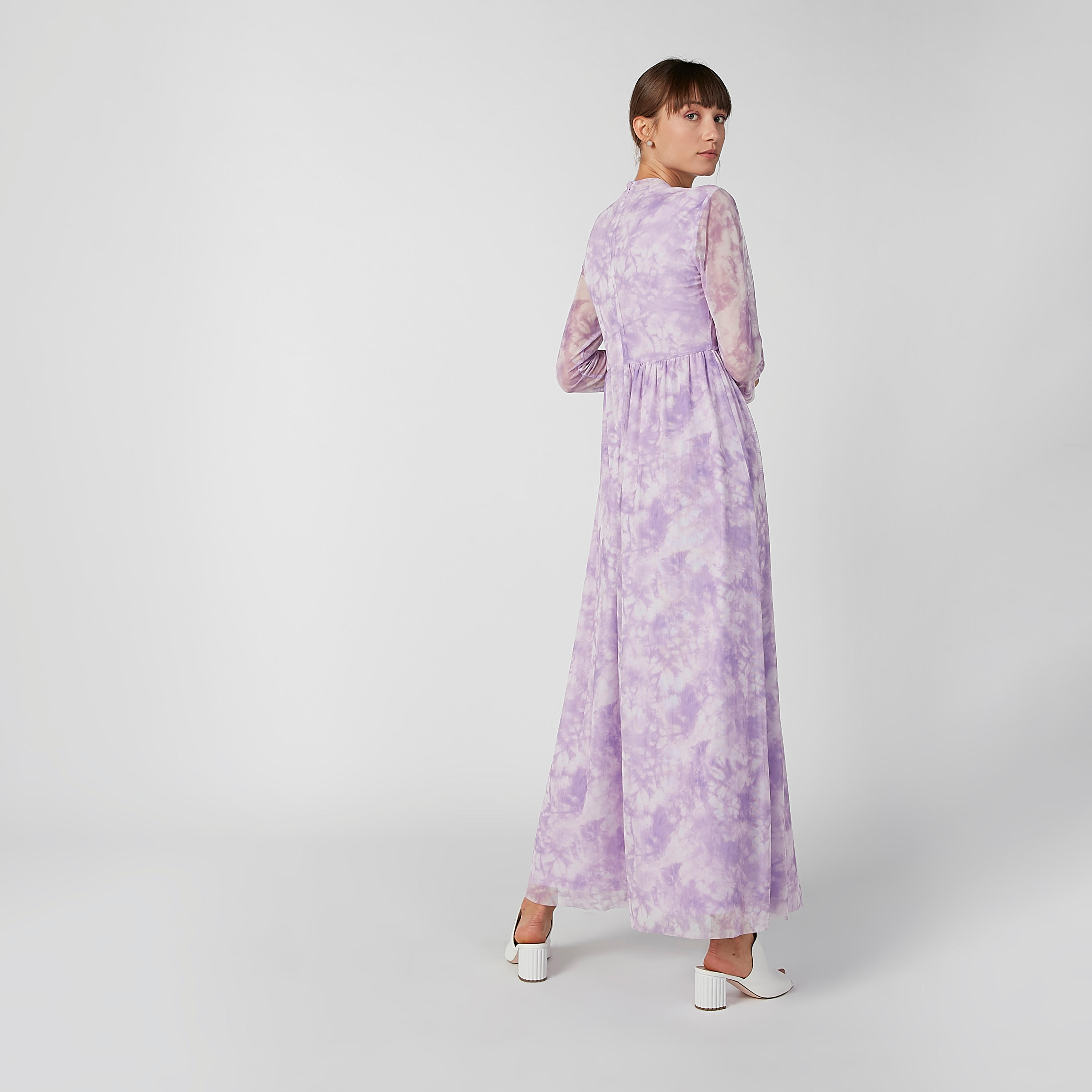 فستان طويل إيه لاين بياقة ضيّقة وأكمام طويلة وطبعات-women-clothing-dresses-image-6