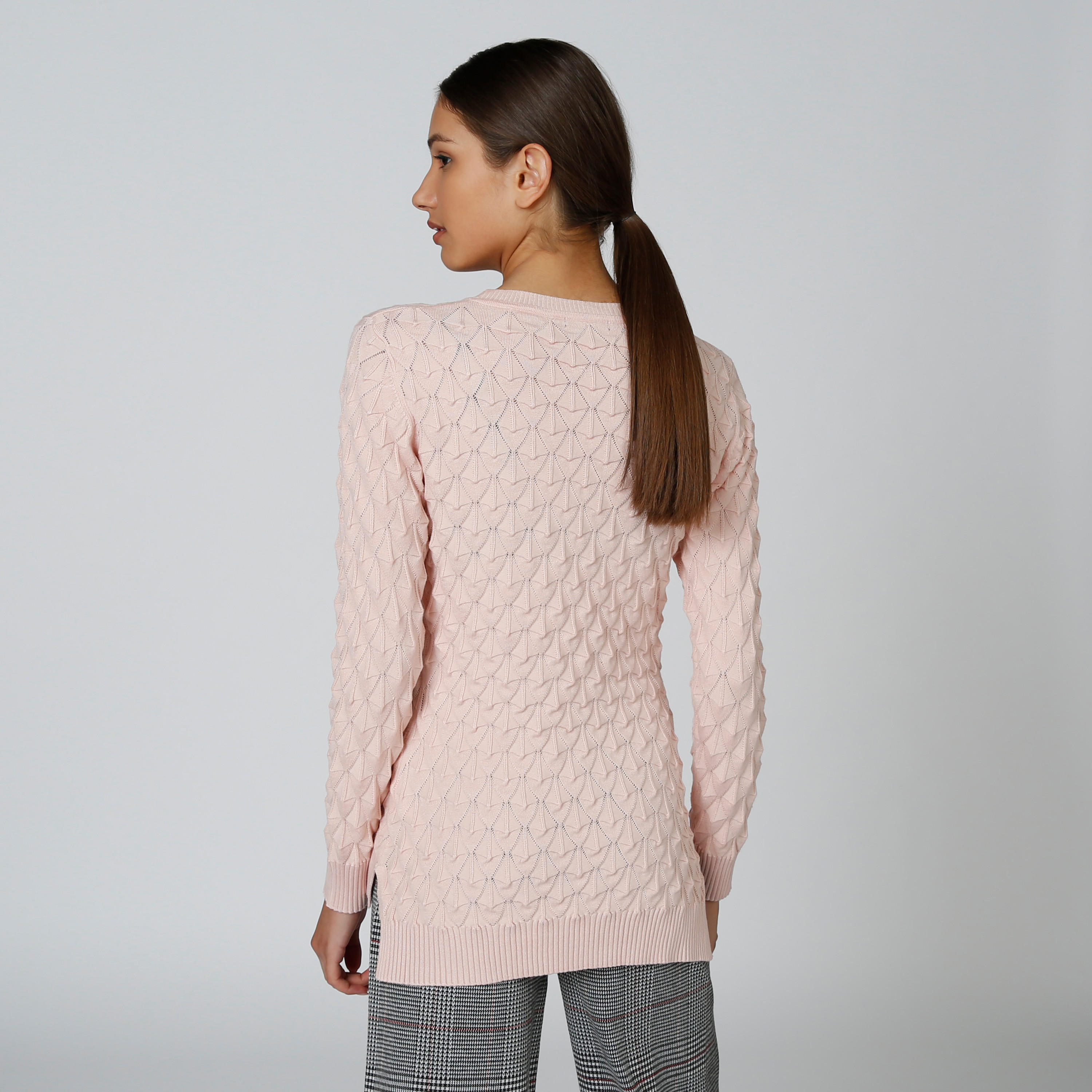 كنزة مبطّنة بياقة مستديرة وأكمام طويلة-women-clothing-cardigansandjumpers-jumpers-image-2