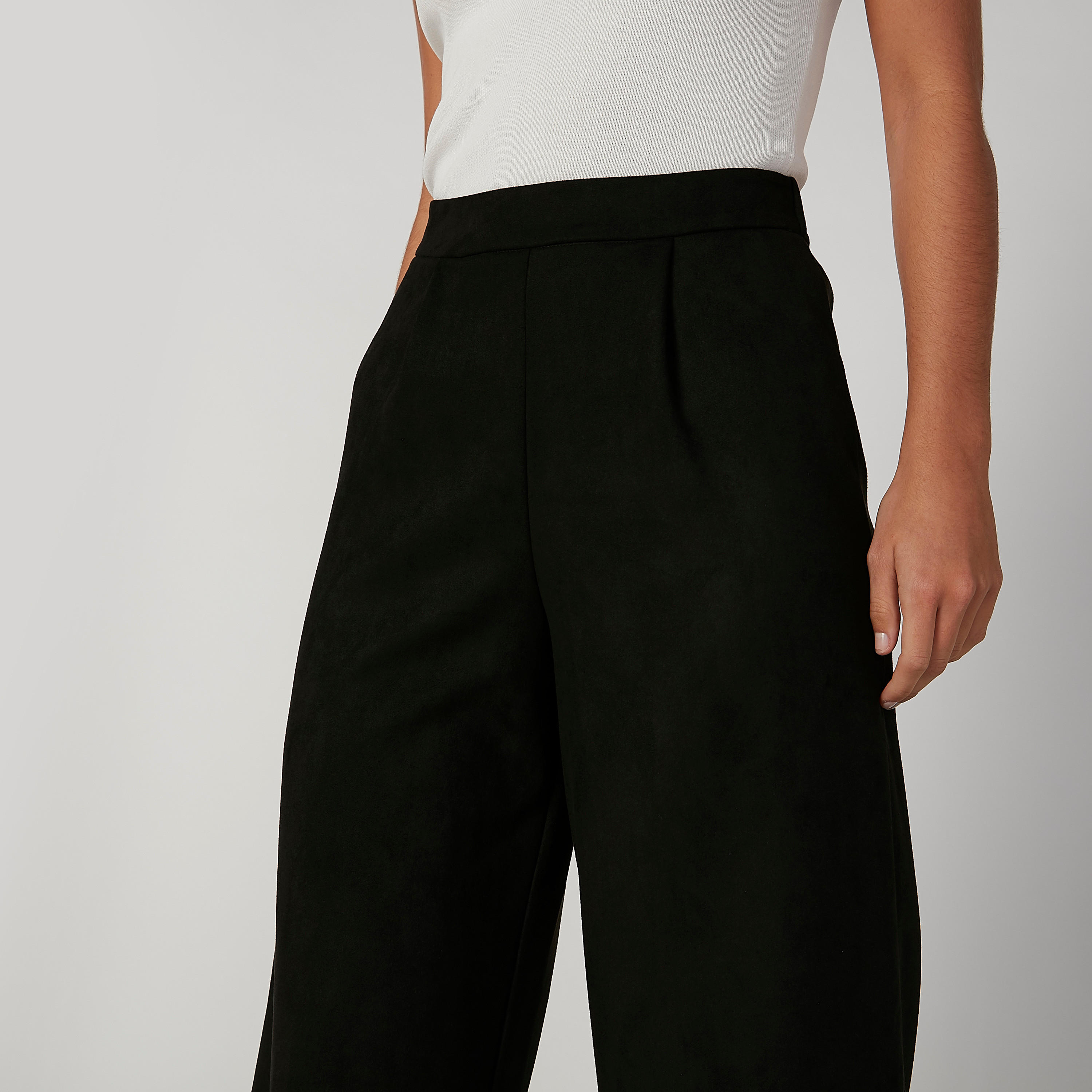 بنطال واسع الساقين سادة بقصّة واسعة وخصر مطّاطي-women-clothing-bottoms-trousers-image-5