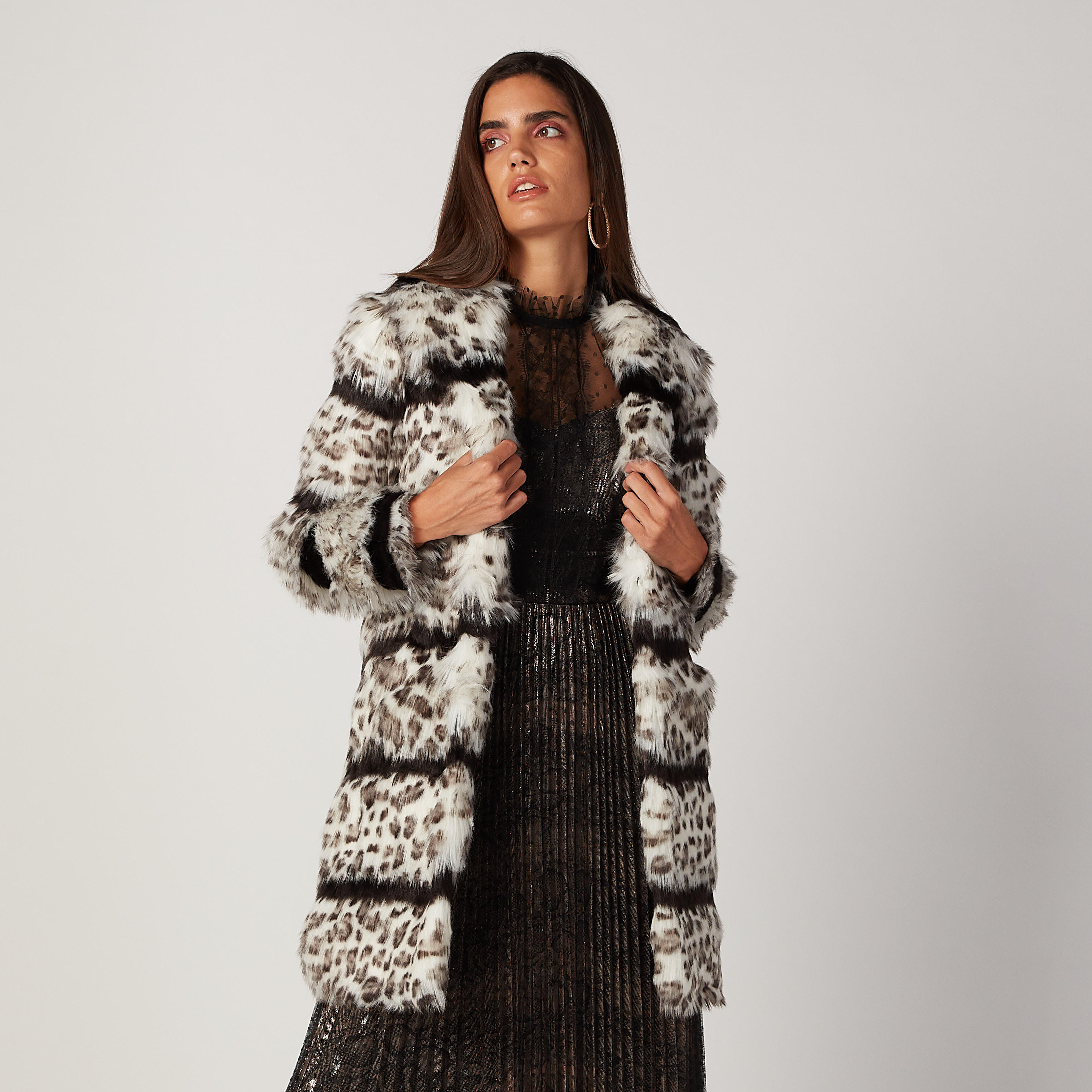 مِعطف بارز الملمس بأكمام طويلة وجيوب-women-clothing-coatsandjackets-coats-image-1