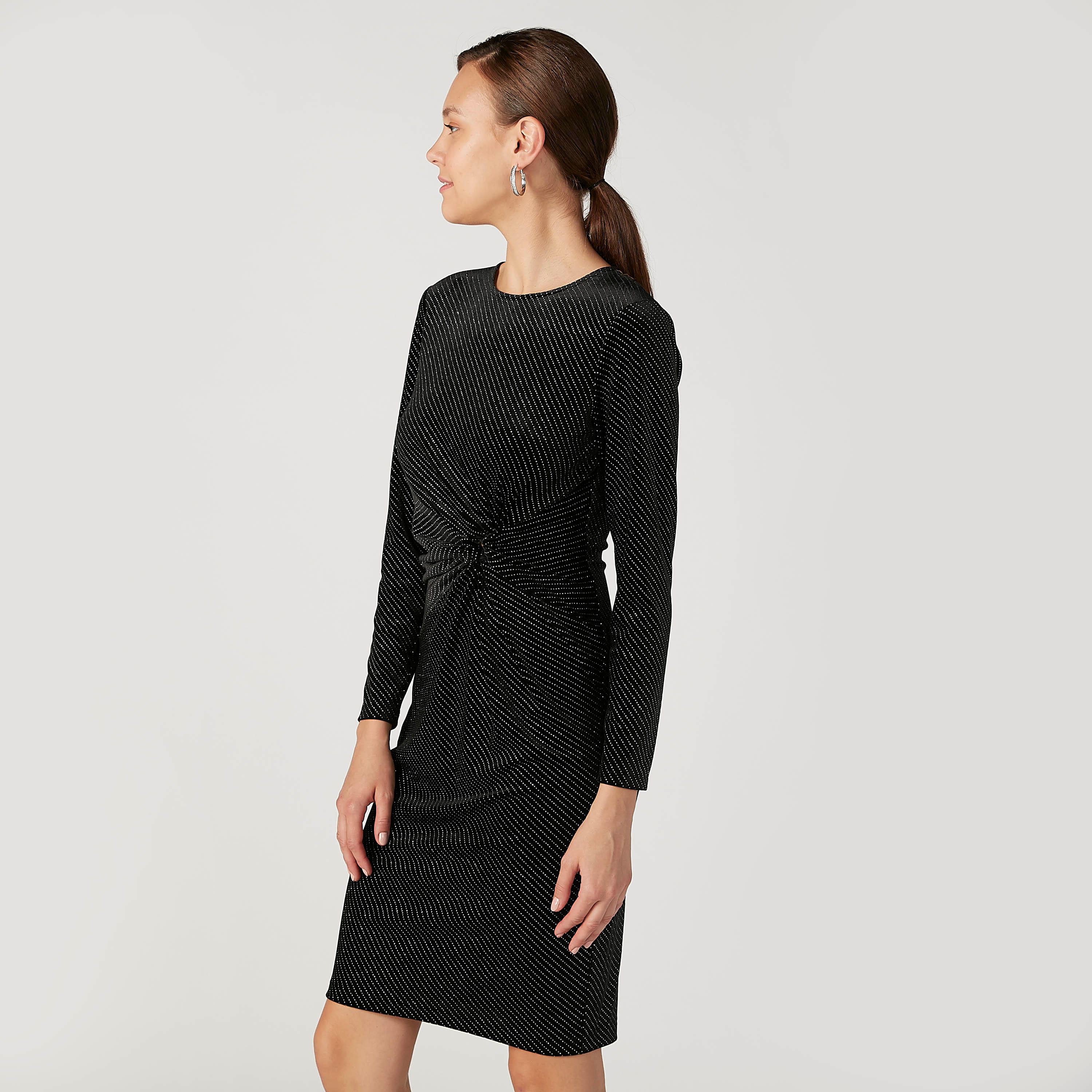 فستان مستدام بارز الملمس قصير دون أكمام بقصّة ضيّقة وسحّاب إغلاق -women-clothing-dresses-image-5