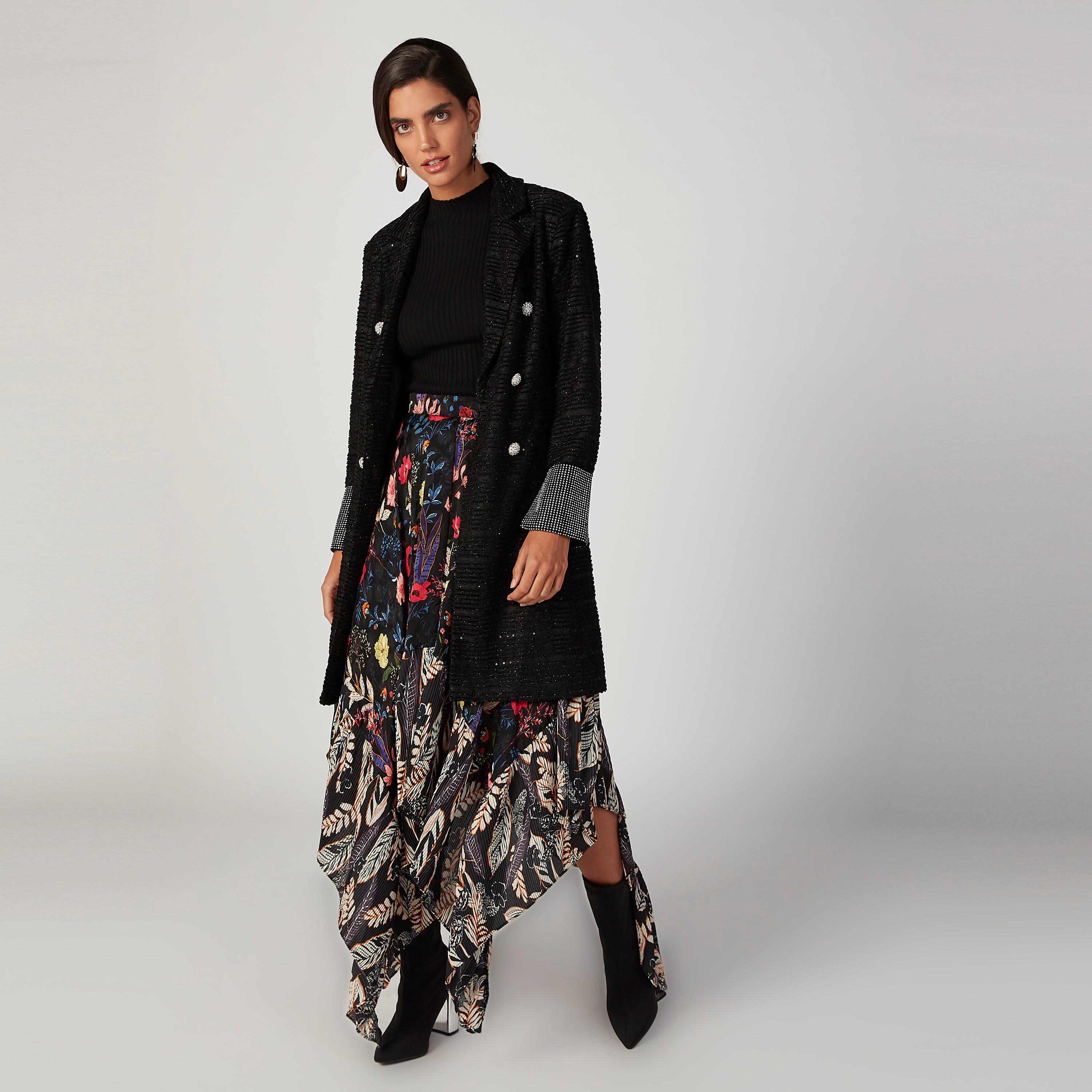 معطف مزين بأكمام طويلة ورقعة-women-clothing-coatsandjackets-coats-image-4