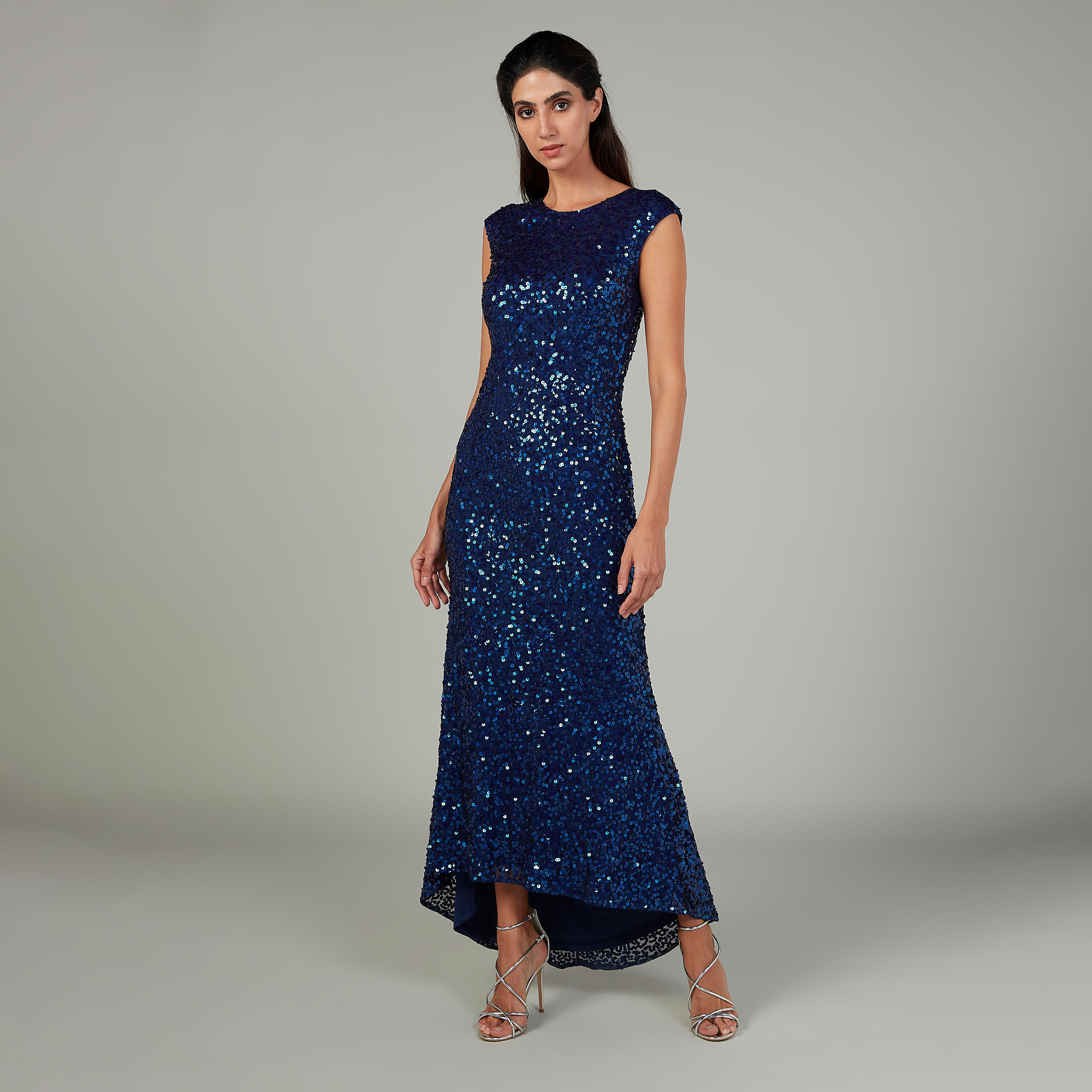 فستان بارز الملمس إيه لاين طويل دون أكمام بياقة ضيقة بتفاصيل ترتر-women-clothing-dresses-image-1