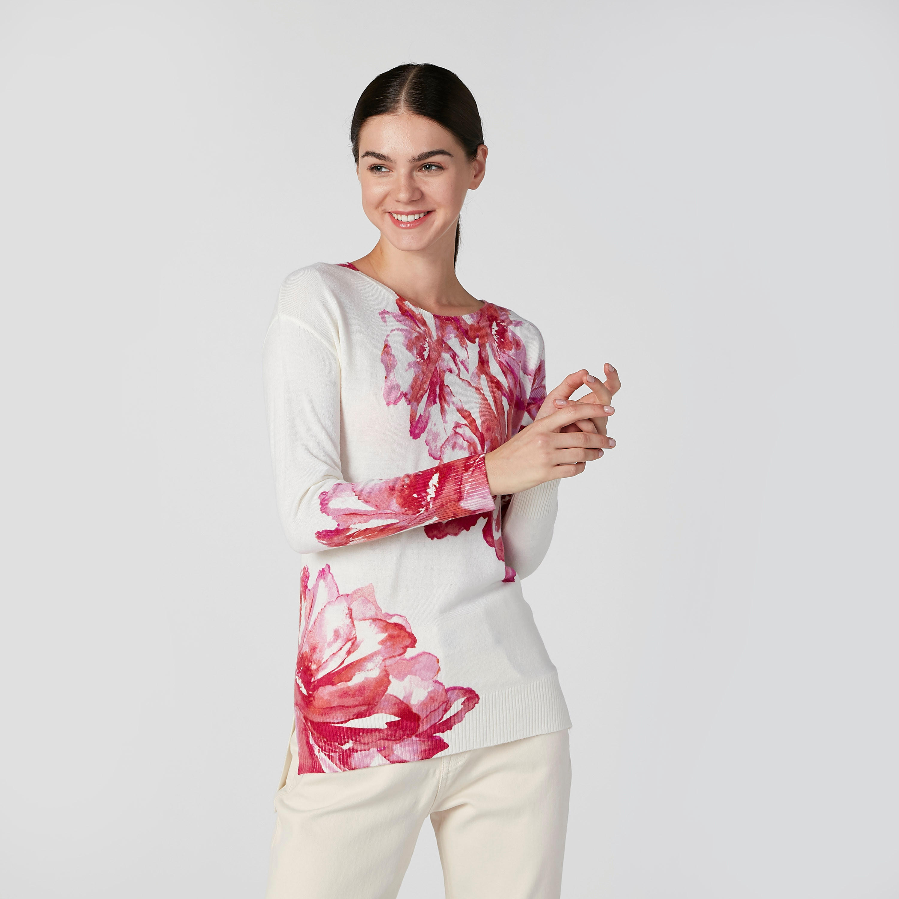 كنزة بأكمام طويلة وياقة مستديرة وطبعات زهرية-women-clothing-cardigansandjumpers-jumpers-image-1