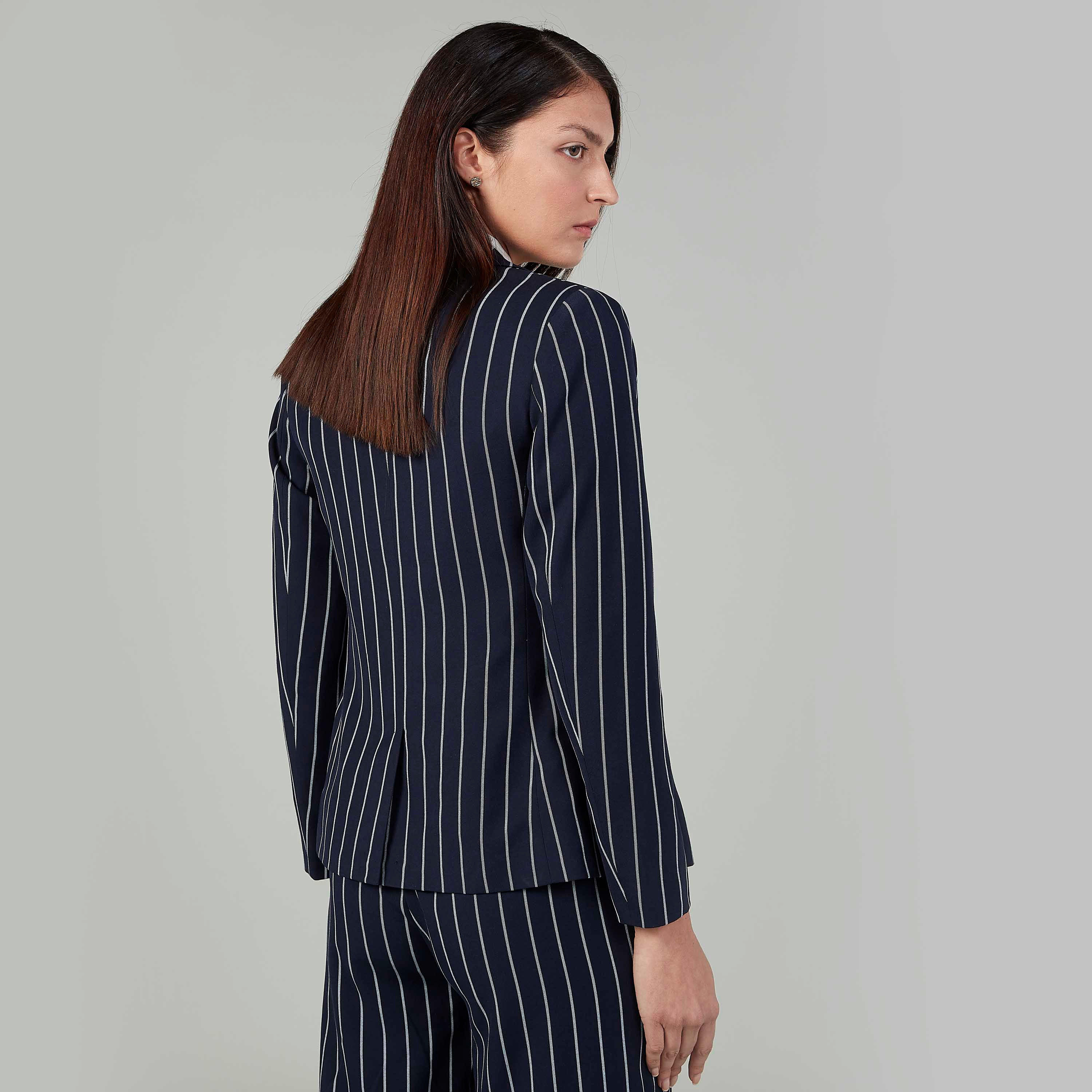 جاكيت سليم مقلم بياقة مطوية وأكمام طويلة-women-clothing-coatsandjackets-blazers-image-4