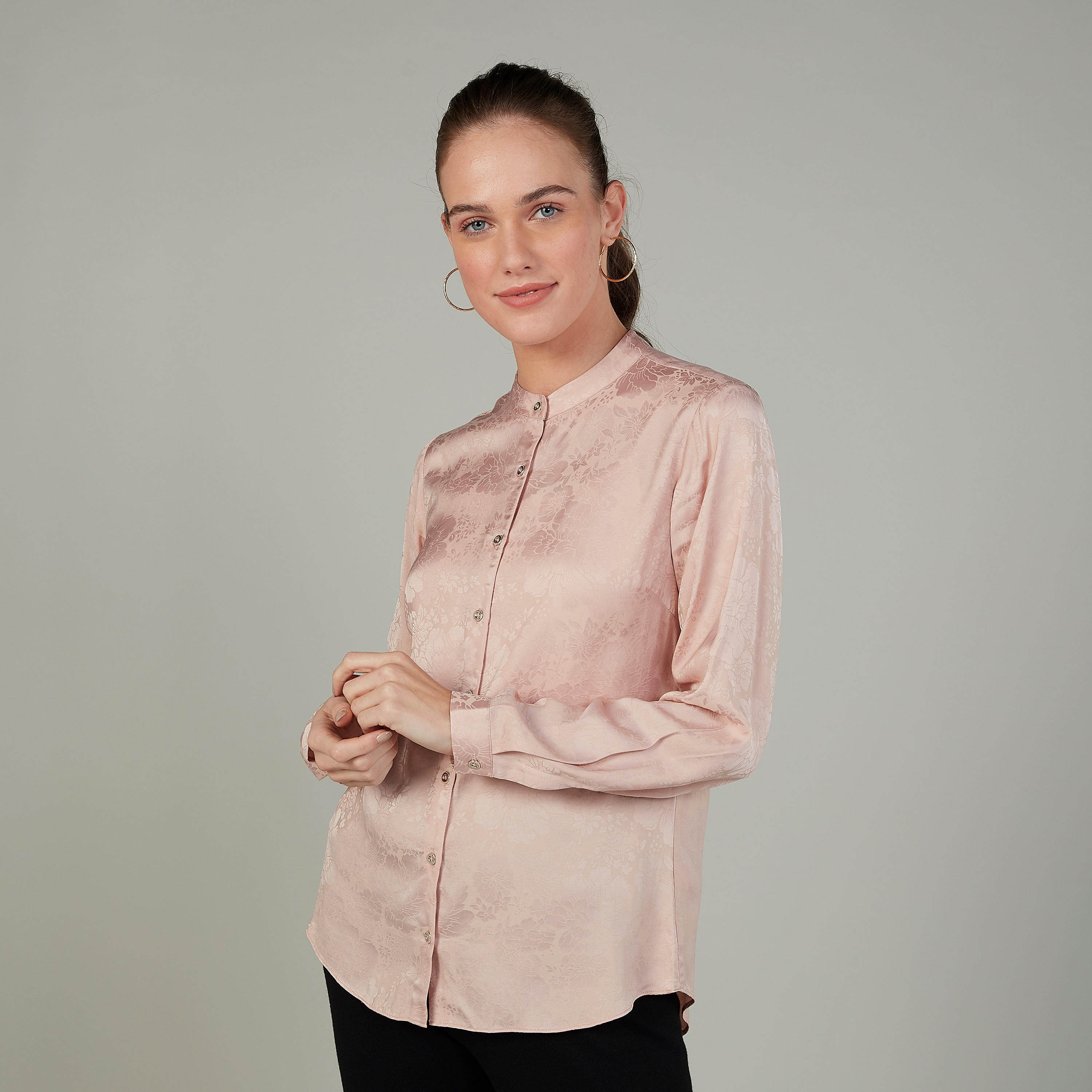 قميص بياقة ماندارين وأكمام طويلة وطبعات أزهار-women-clothing-shirtsandblouses-shirts-image-1