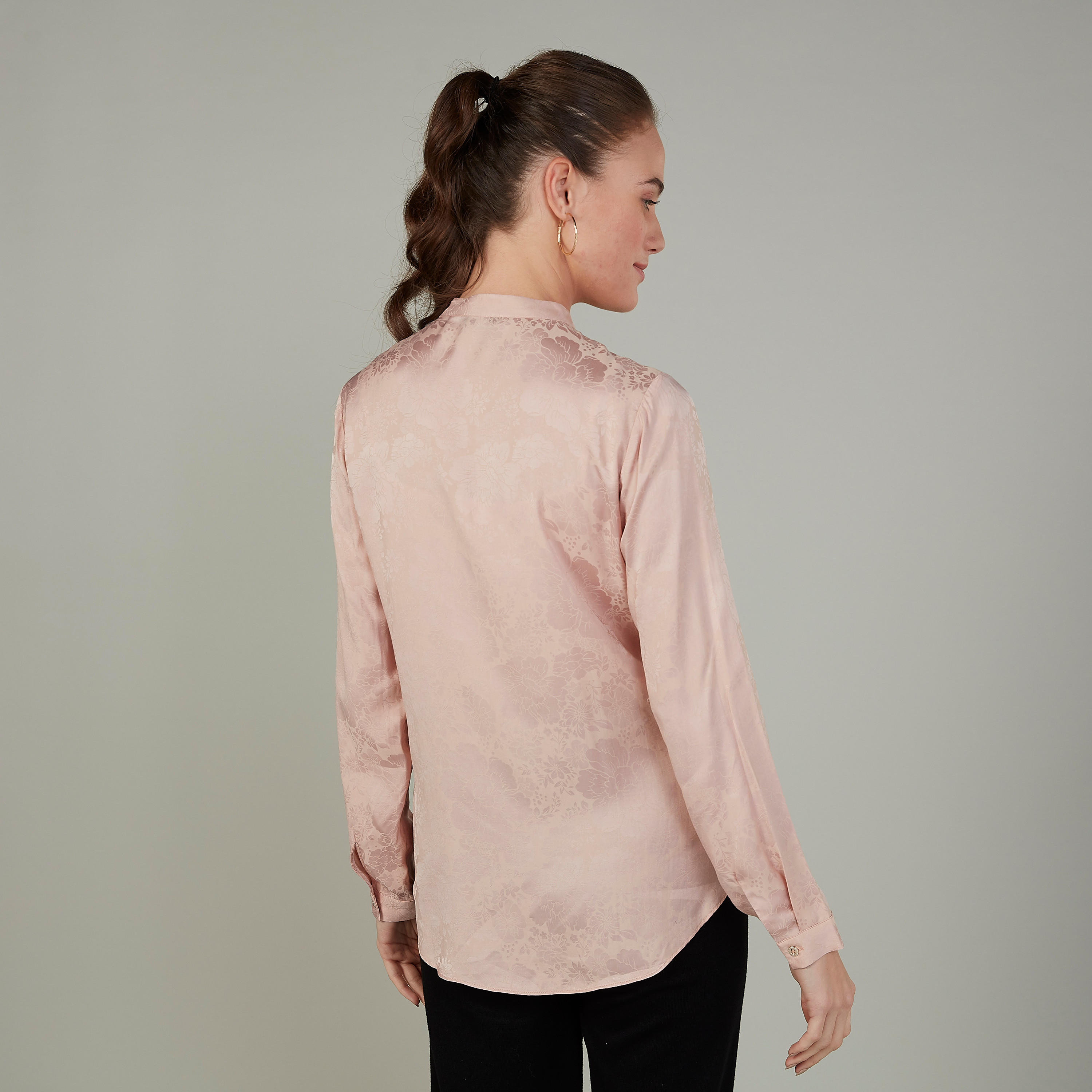 قميص بياقة ماندارين وأكمام طويلة وطبعات أزهار-women-clothing-shirtsandblouses-shirts-image-4