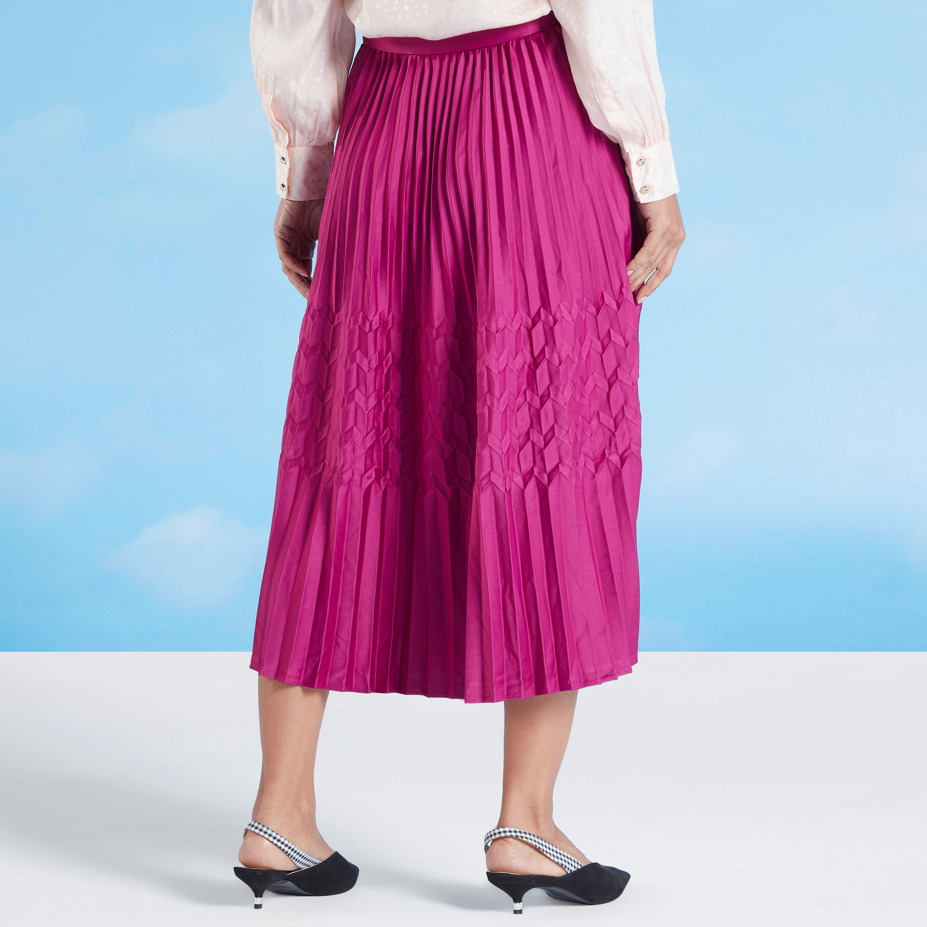 تنورة ميدي إيه لاين بارزة الملمس بخصر مطّاطي وكسرات-women-clothing-bottoms-skirts-image-5