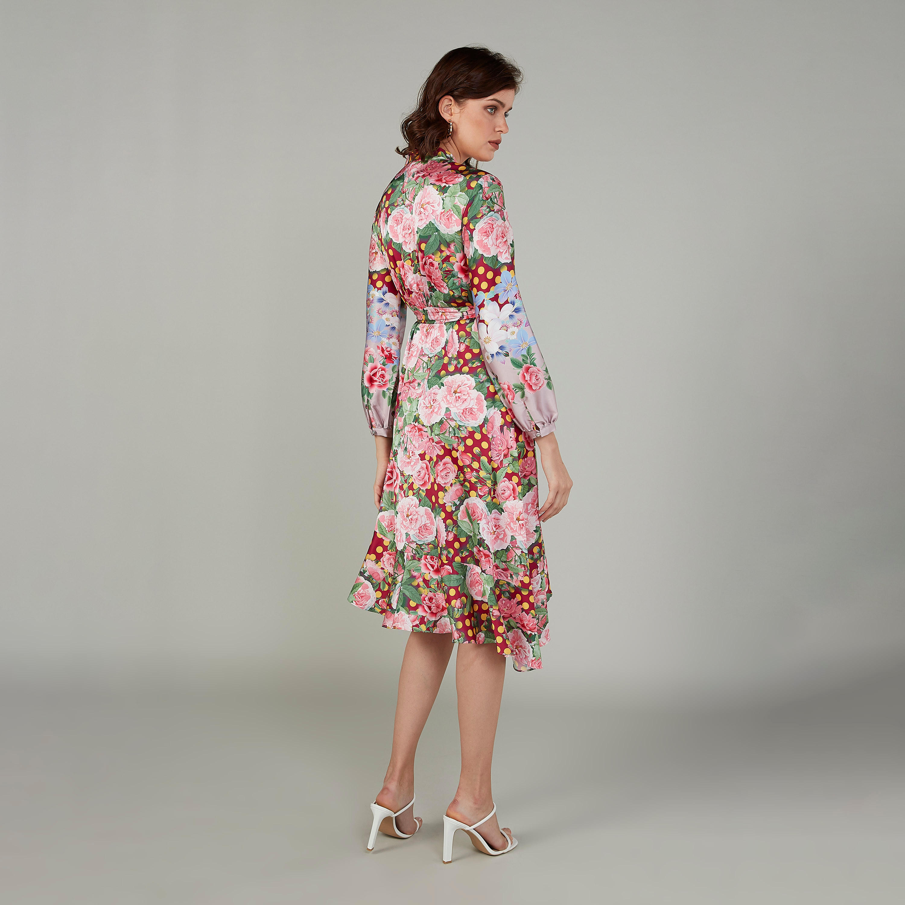 فستان ملفوف متوسط الطول بأكمام بيشوب وطبعات زهرية-women-clothing-dresses-image-4