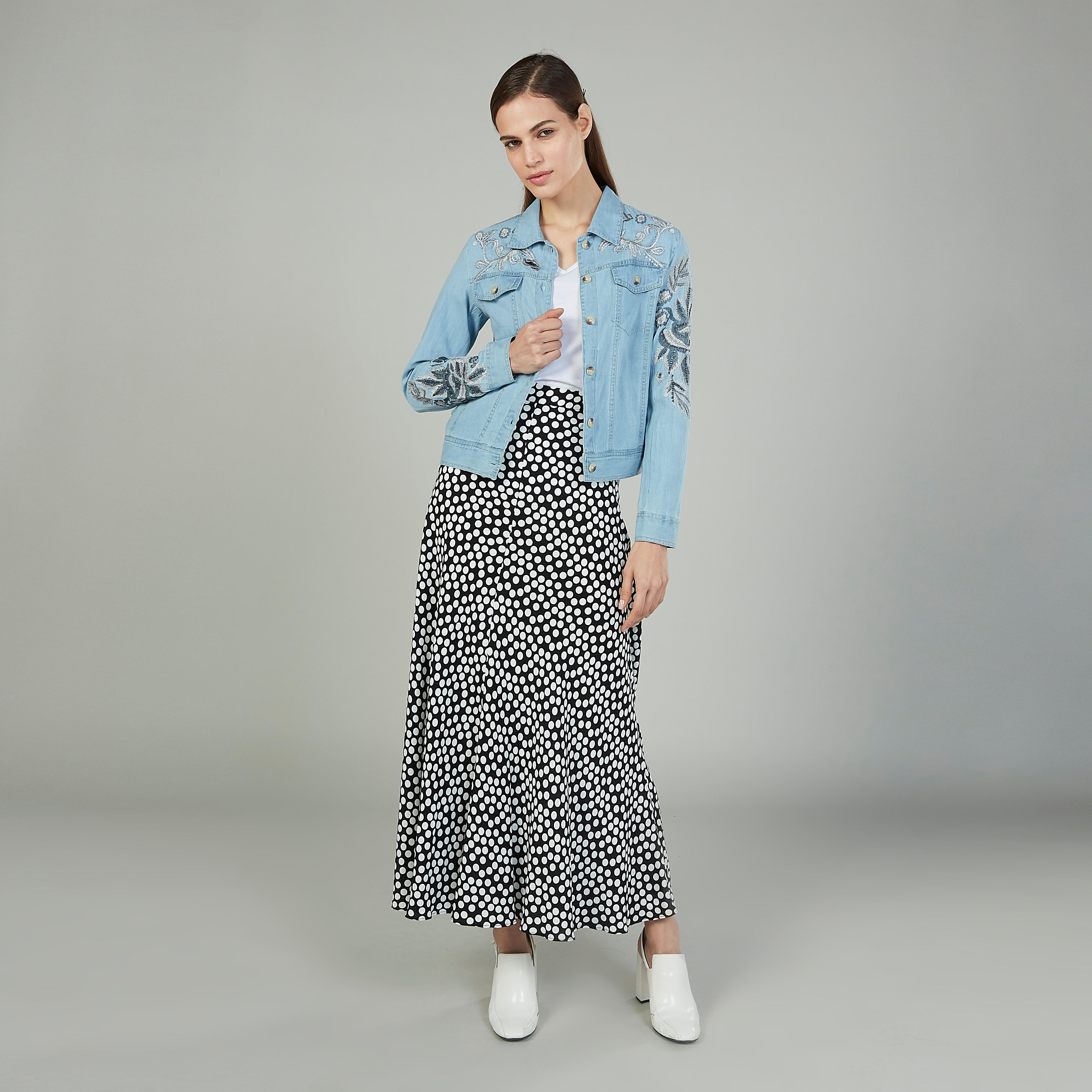 Embroidered Denim Jacket with Long Sleeves and Flap Pockets-women-winterwear-coatsandjackets-jackets-image-2
