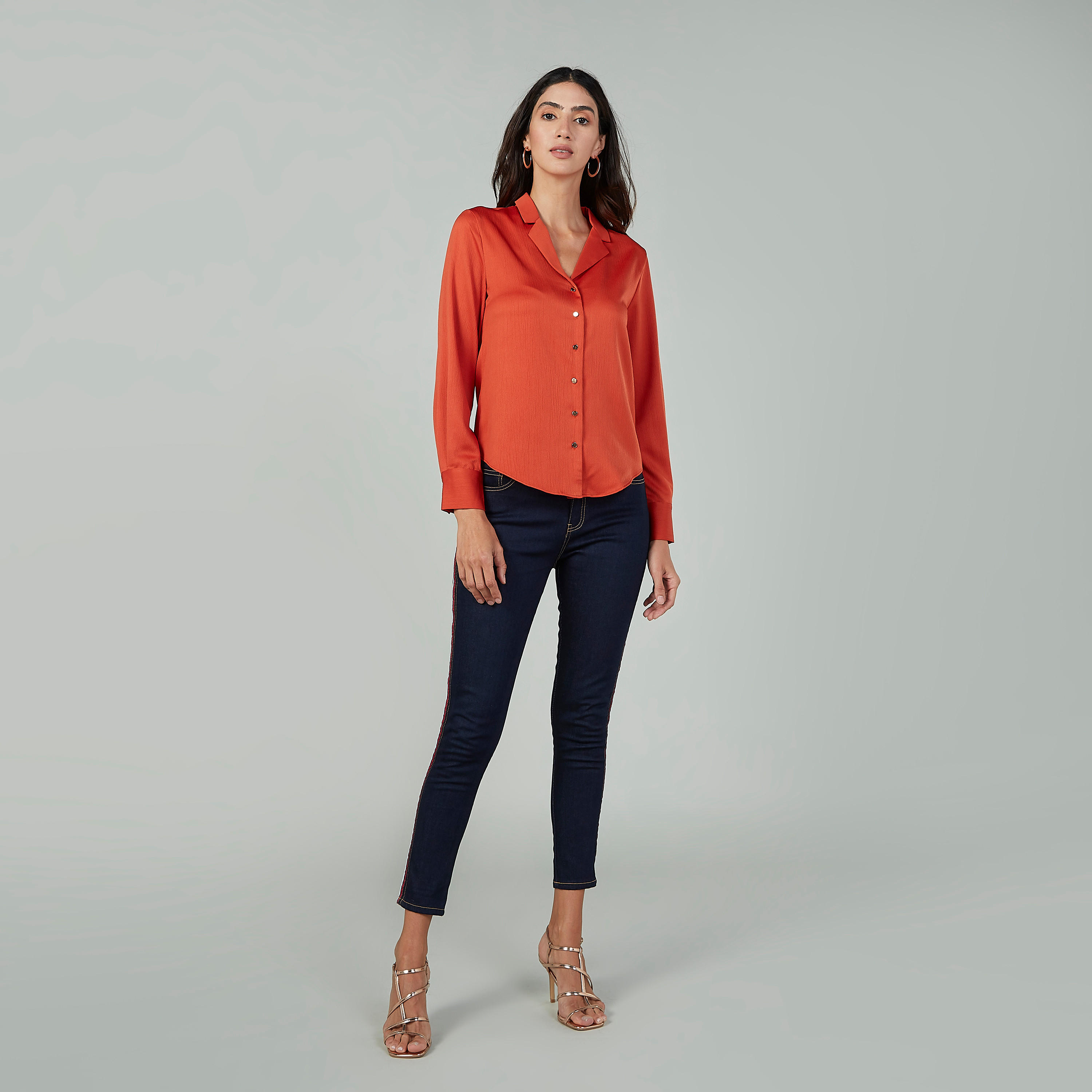 قميص سادة بياقة عاديّة وأكمام طويلة-women-clothing-shirtsandblouses-shirts-image-2