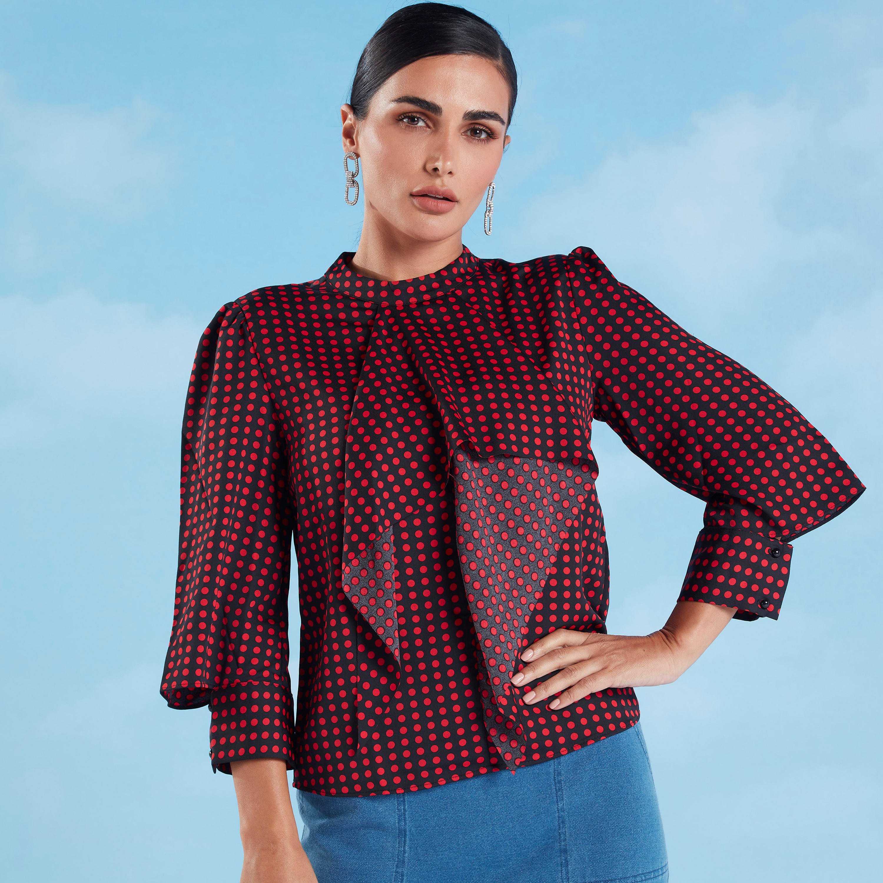 بلوزة بطبعات منقطّة وأكمام طويلة-women-clothing-shirtsandblouses-blouses-image-1