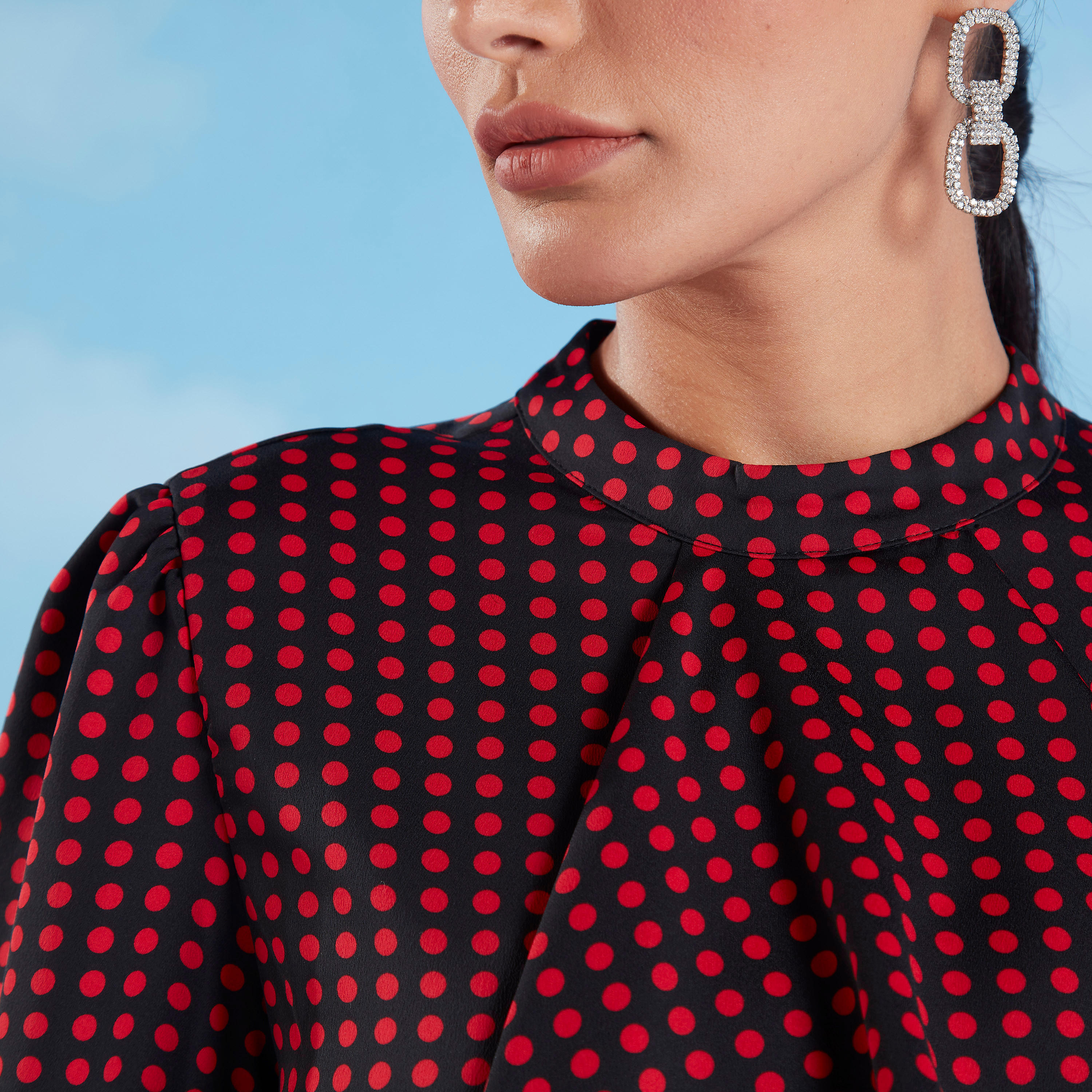 بلوزة بطبعات منقطّة وأكمام طويلة-women-clothing-shirtsandblouses-blouses-image-3
