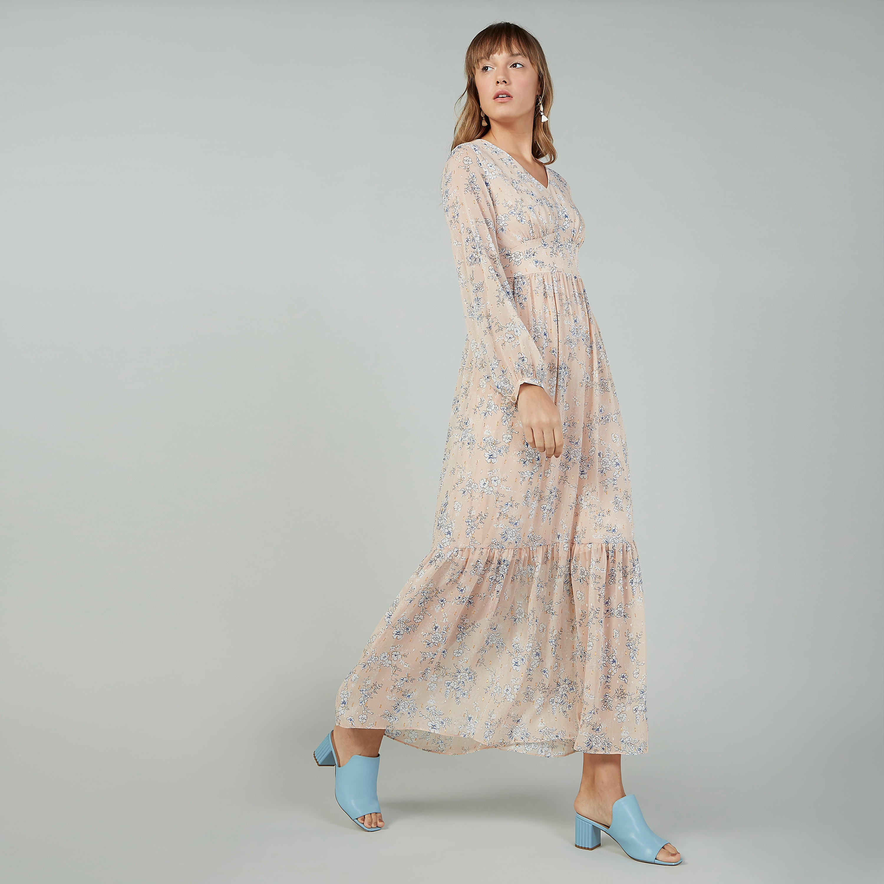 فستان طويل بياقة V وأكمام بيشوب بطبعات زهرية-women-clothing-dresses-image-2