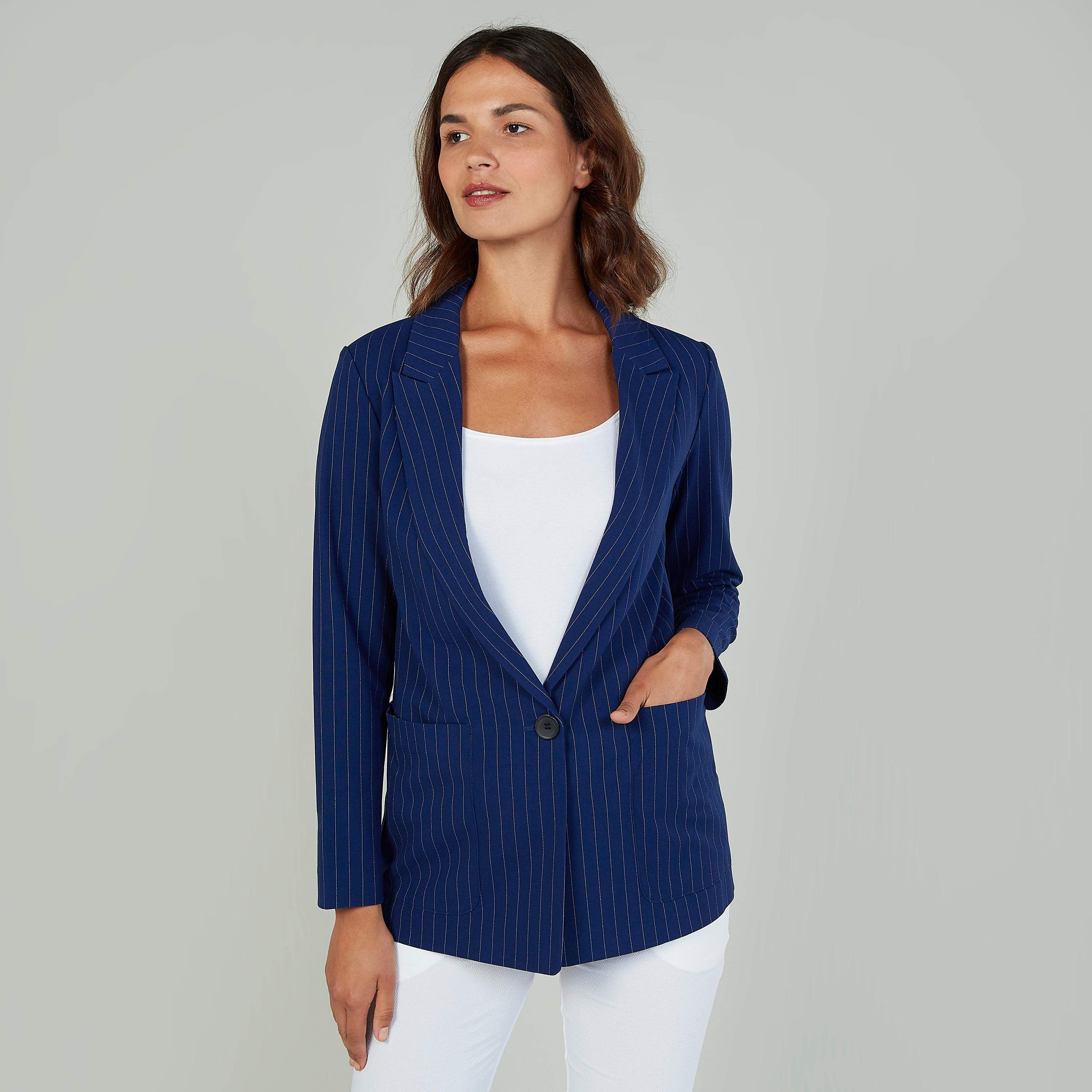 جاكيت مقلّم بأكمام طويلة-women-clothing-coatsandjackets-blazers-image-1