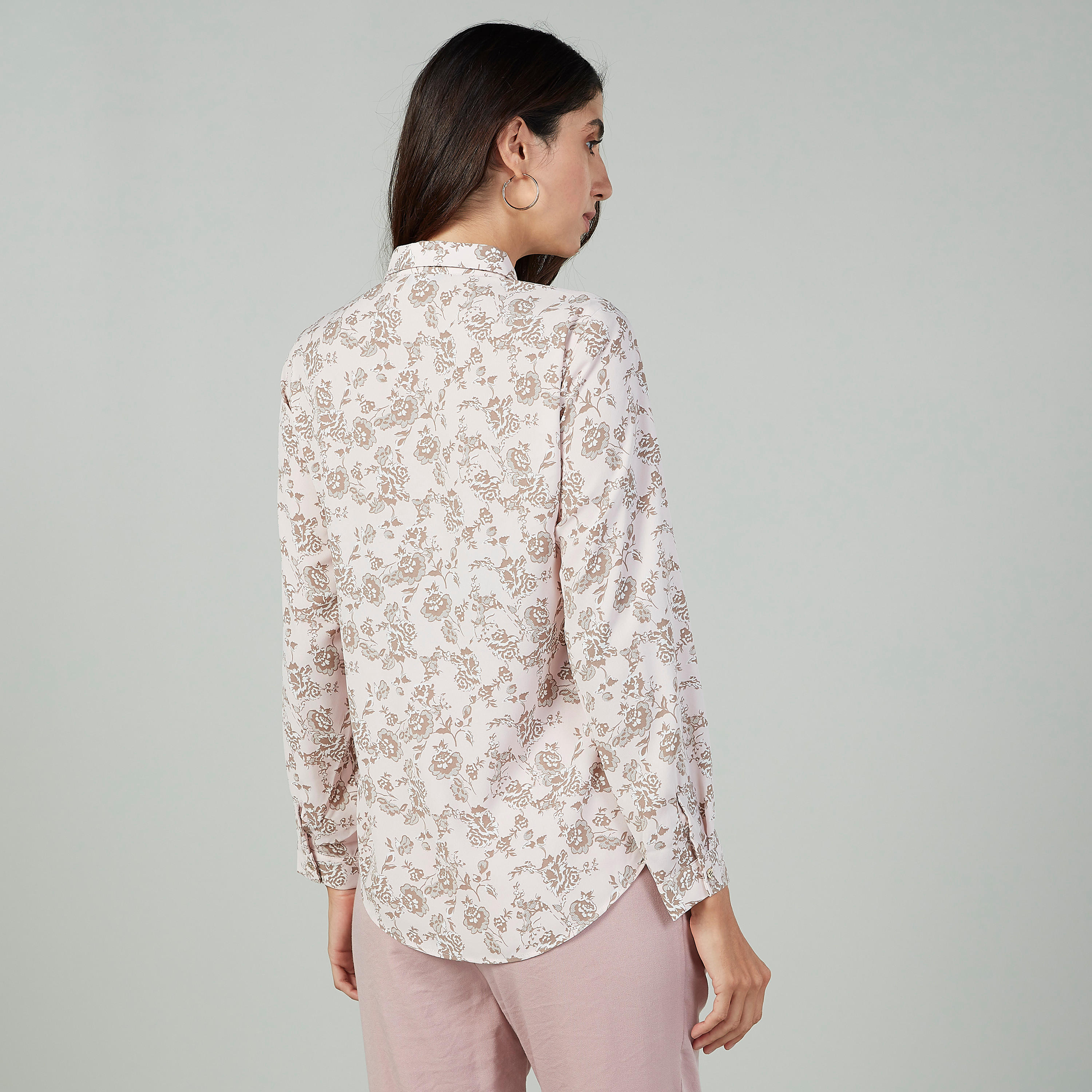 بلوزة بياقة عاديّة وأكمام طويلة وطبعات-women-clothing-shirtsandblouses-blouses-image-1
