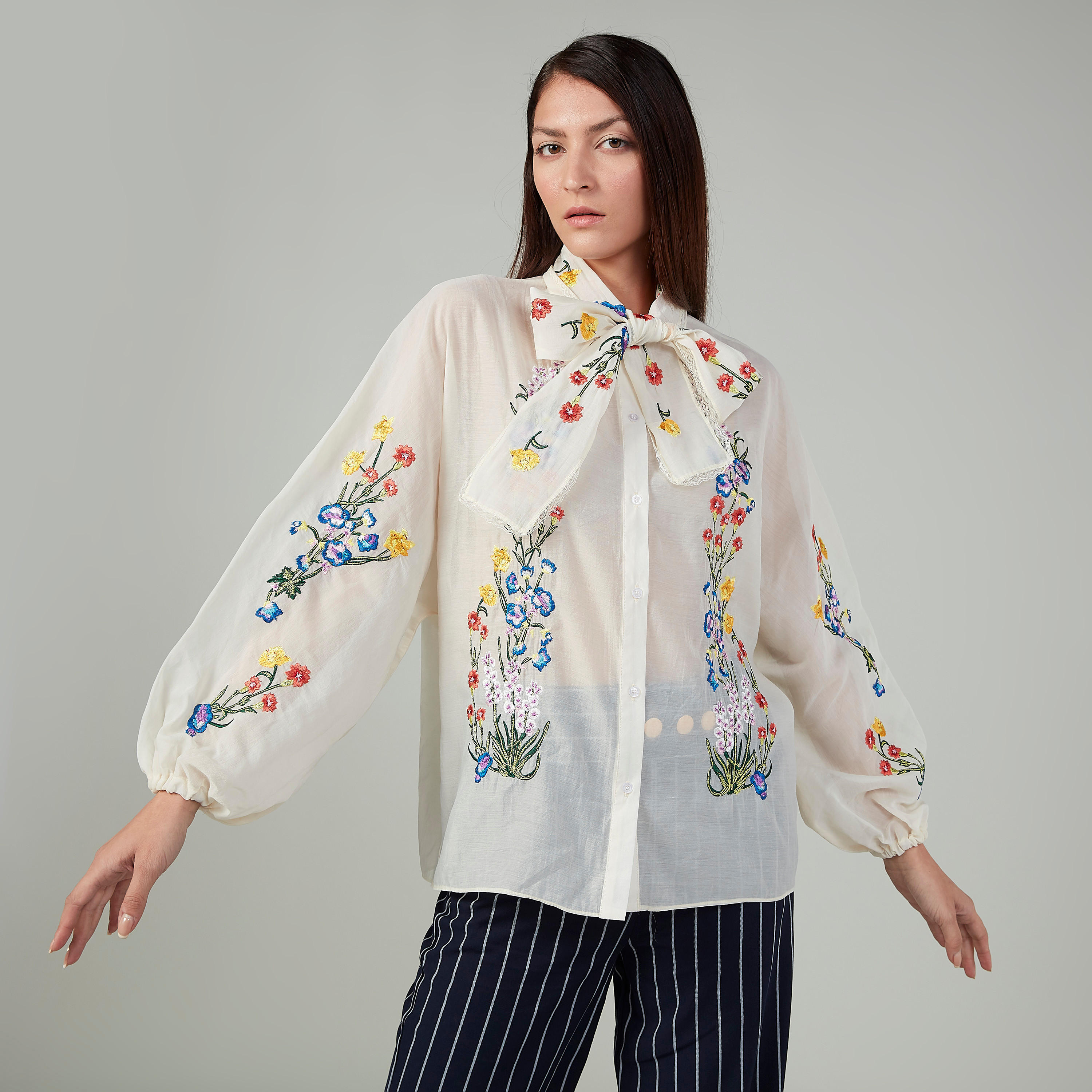 قميص مطرّز بأكمام طويلة وأربطة-women-clothing-shirtsandblouses-shirts-image-1