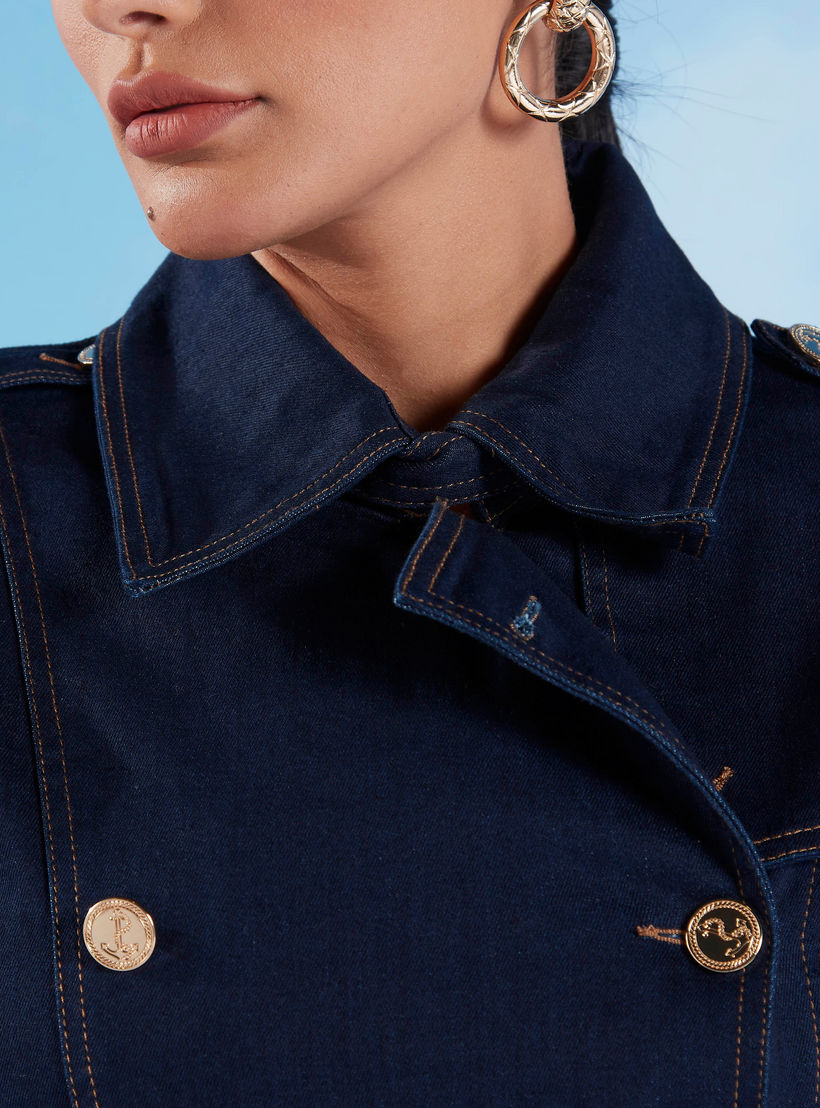 معطف دنيم بأكمام طويلة وحزام بإبزيم ودبوس-women-clothing-coatsandjackets-coats-image-3