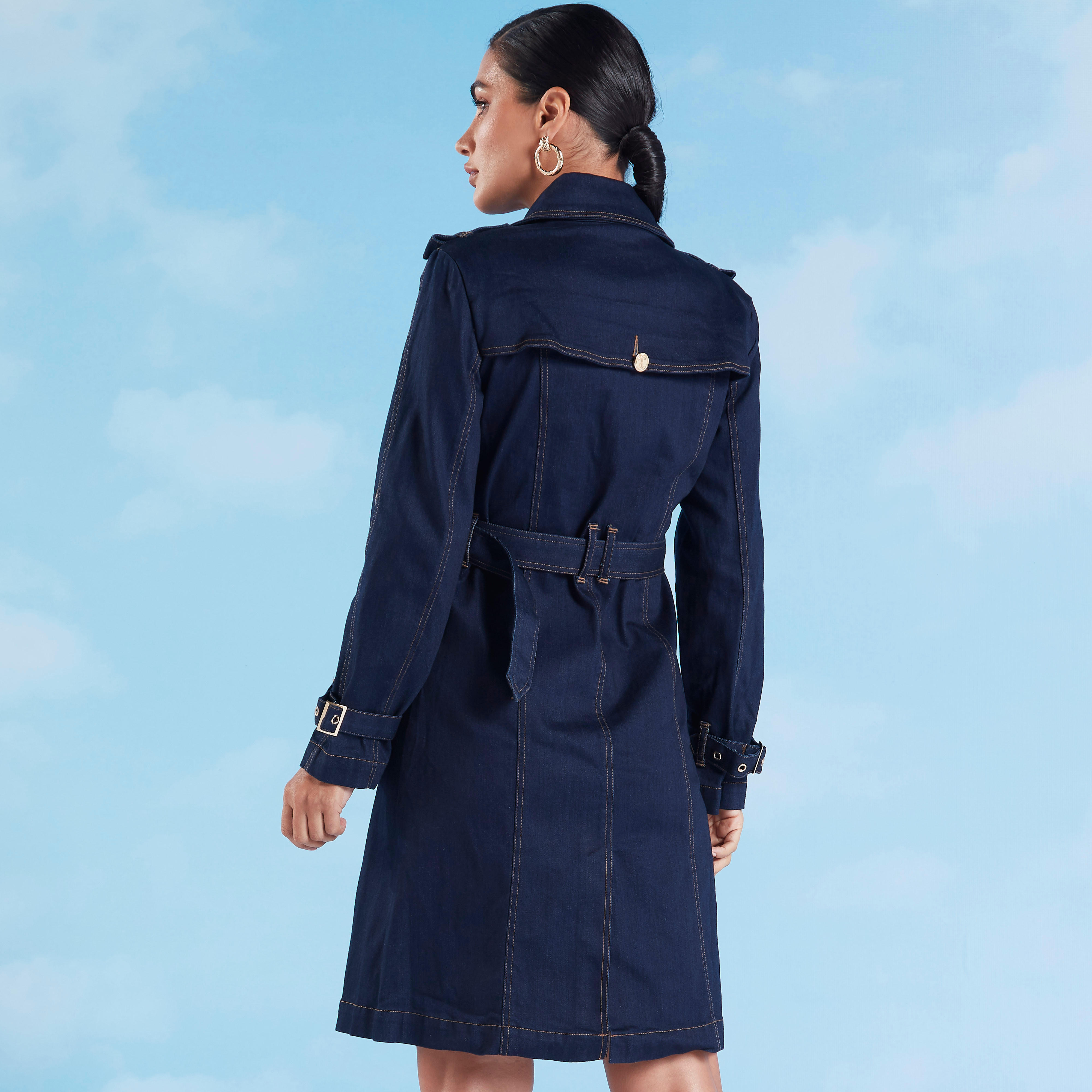 معطف دنيم بأكمام طويلة وحزام بإبزيم ودبوس-women-clothing-coatsandjackets-coats-image-7