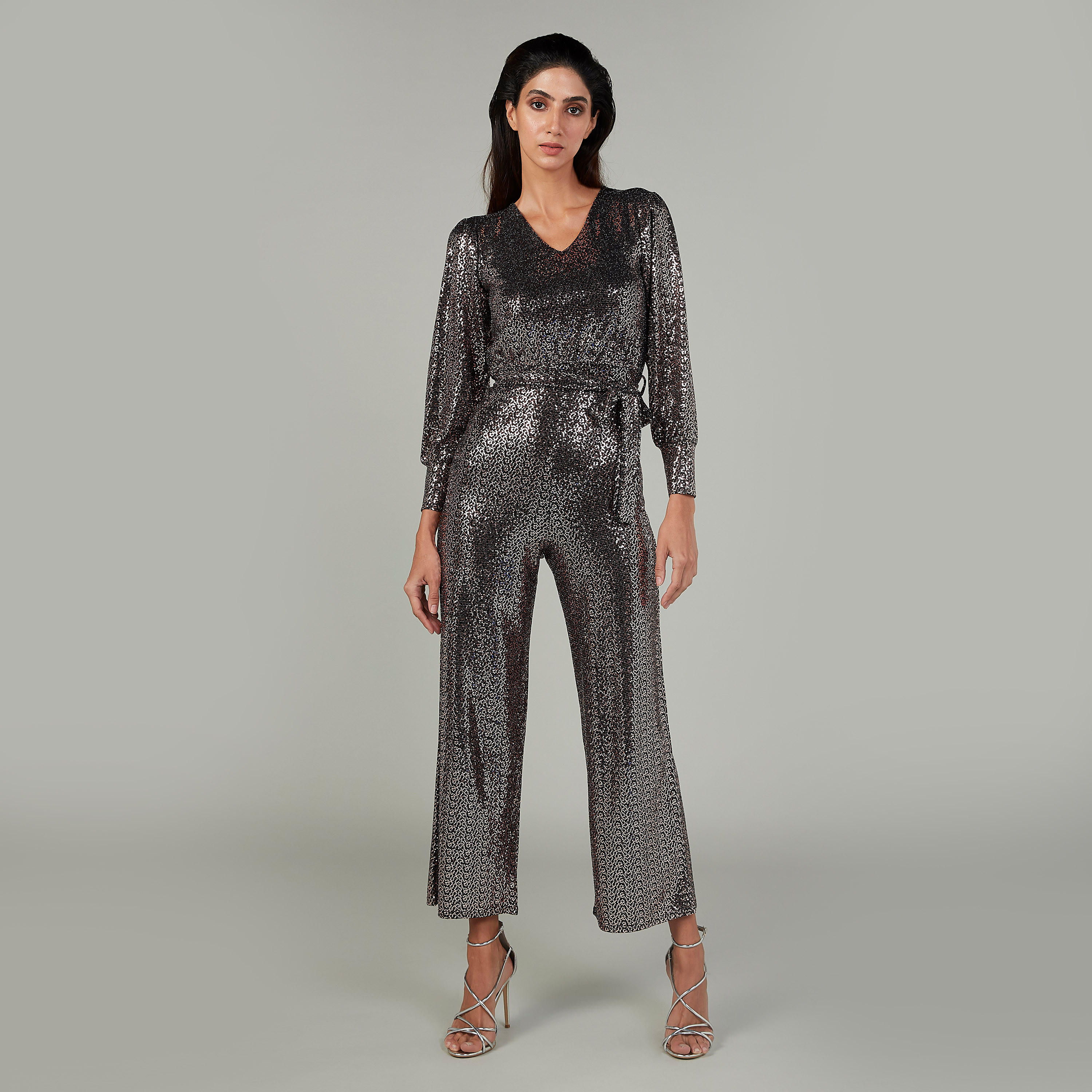 أفرول طويل بأكمام بيشوب وأربطة بتفاصيل مزينة-women-clothing-jumpsuits-image-1