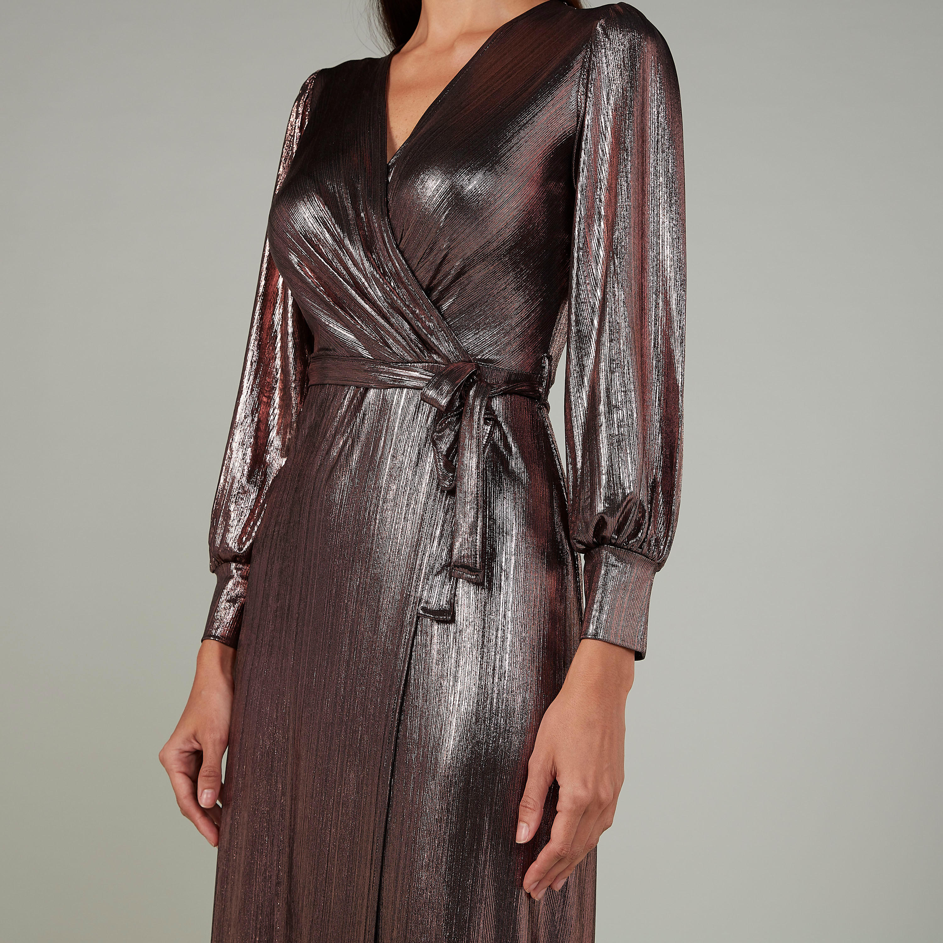 فستان طويل ملفوف بأكمام بيشوب وأربطة بتفاصيل مزينة-women-clothing-dresses-image-3