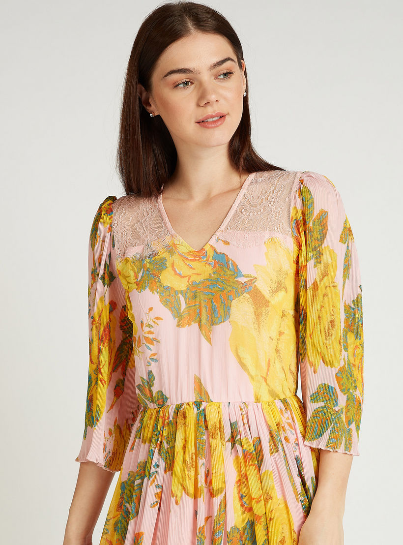 Floral Print Midi Dress with V-neck and Flared Sleeves-women-clothing-dresses-image-3