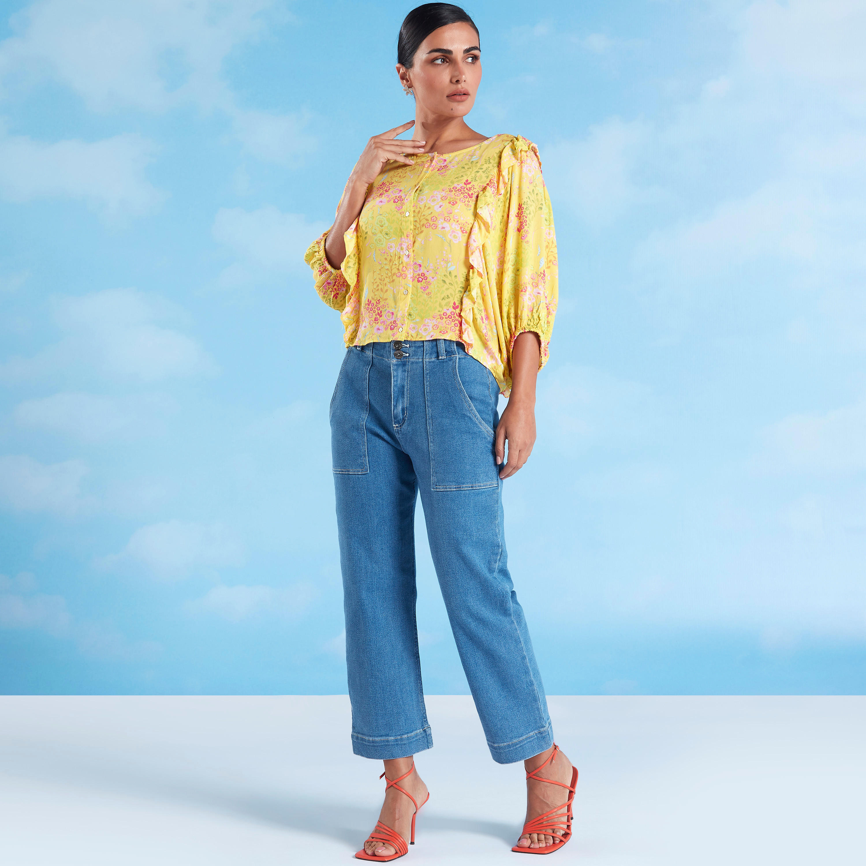 بلوزة بياقة مستديرة وأكمام 3/4 وطبعات زهرية-women-clothing-shirtsandblouses-blouses-image-2