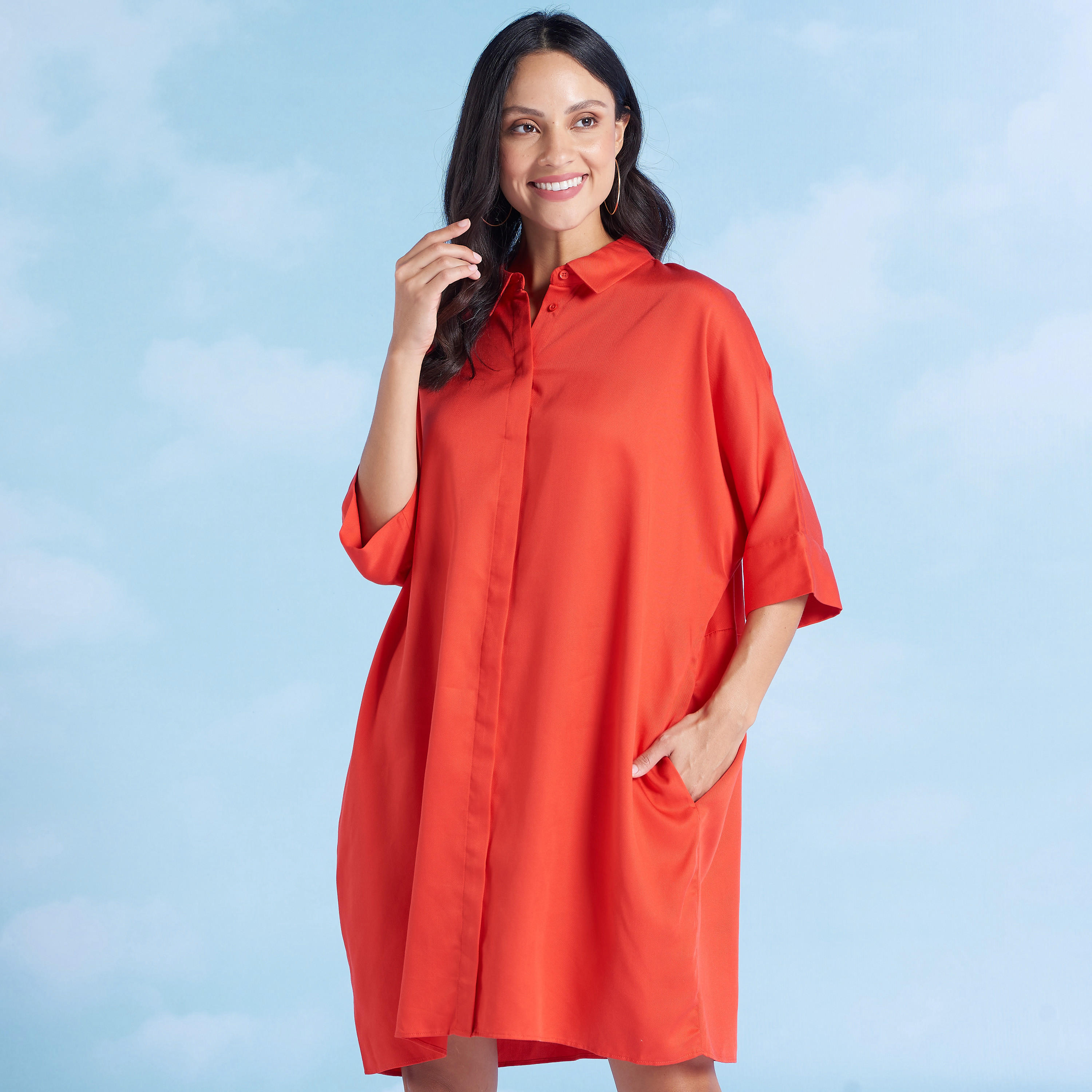 فستان قميص سادة فضفاض بأكمام 3/4 بتفاصيل جيوب-women-clothing-dresses-image-1