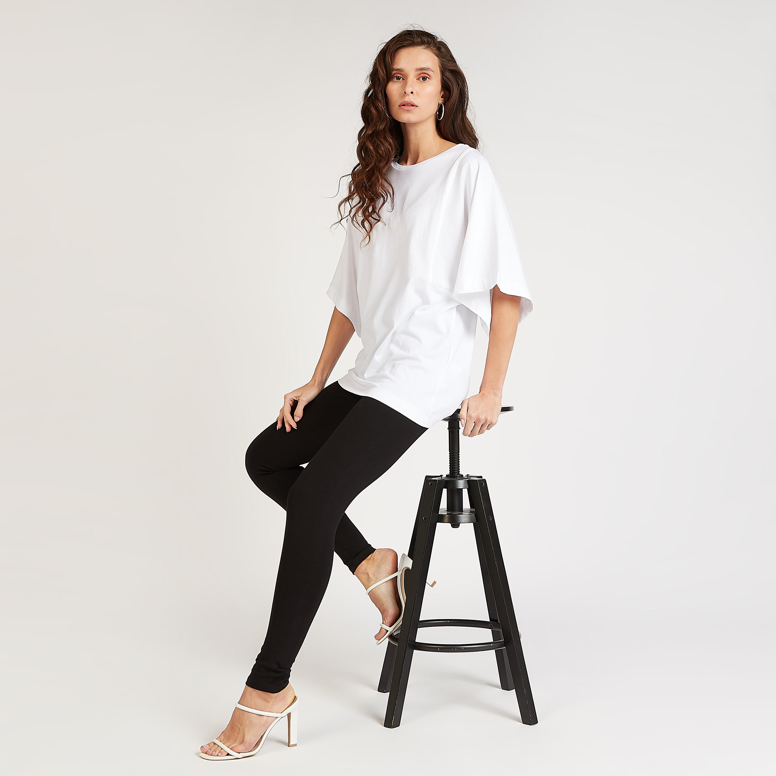 بلوزة سادة بياقة ضيقة وأكمام واسعة-women-clothing-shirtsandblouses-blouses-image-5