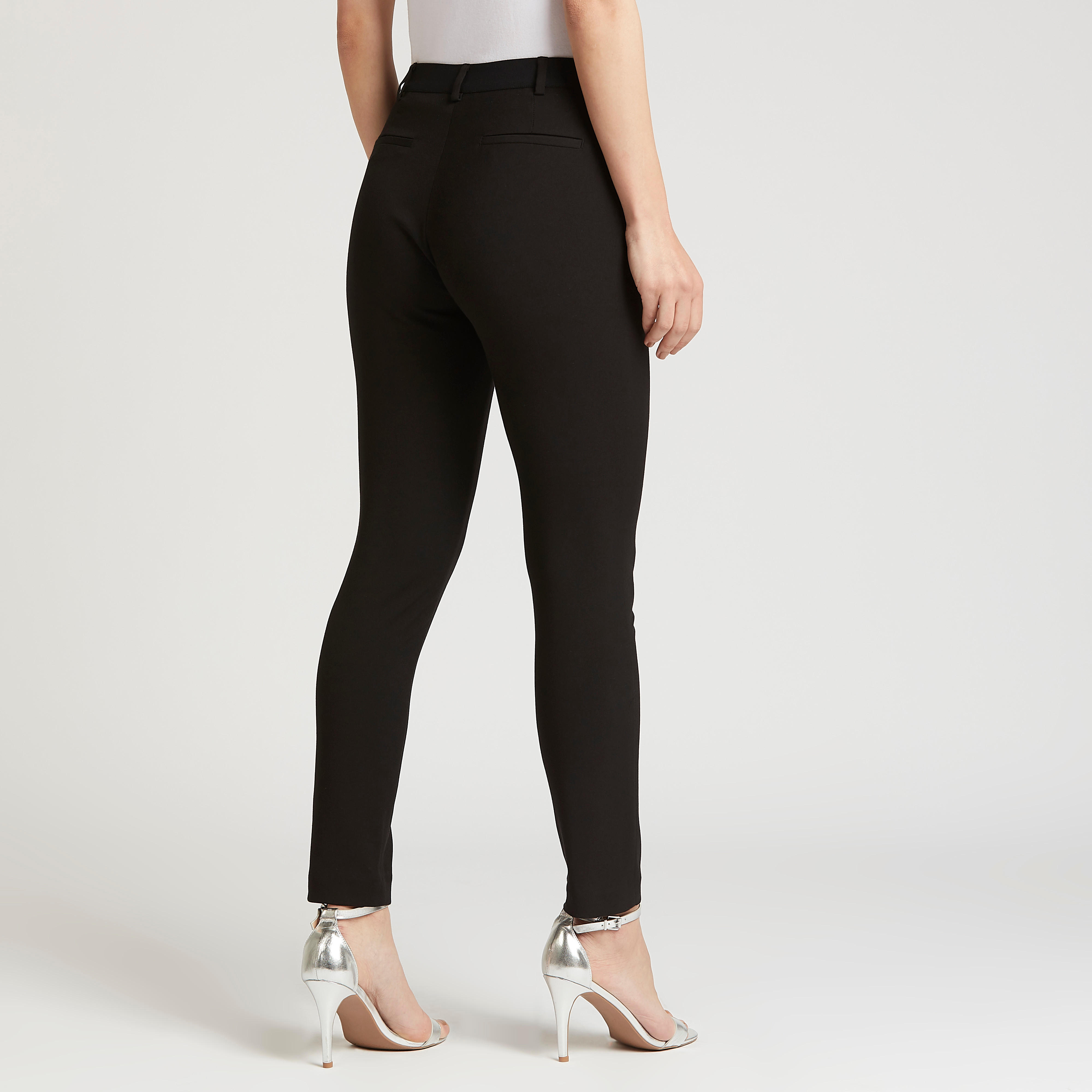 بنطلون سادة بخصر متوسّط الإرتفاع وعراوي حزام وتفاصيل جيب-women-clothing-bottoms-trousers-image-4