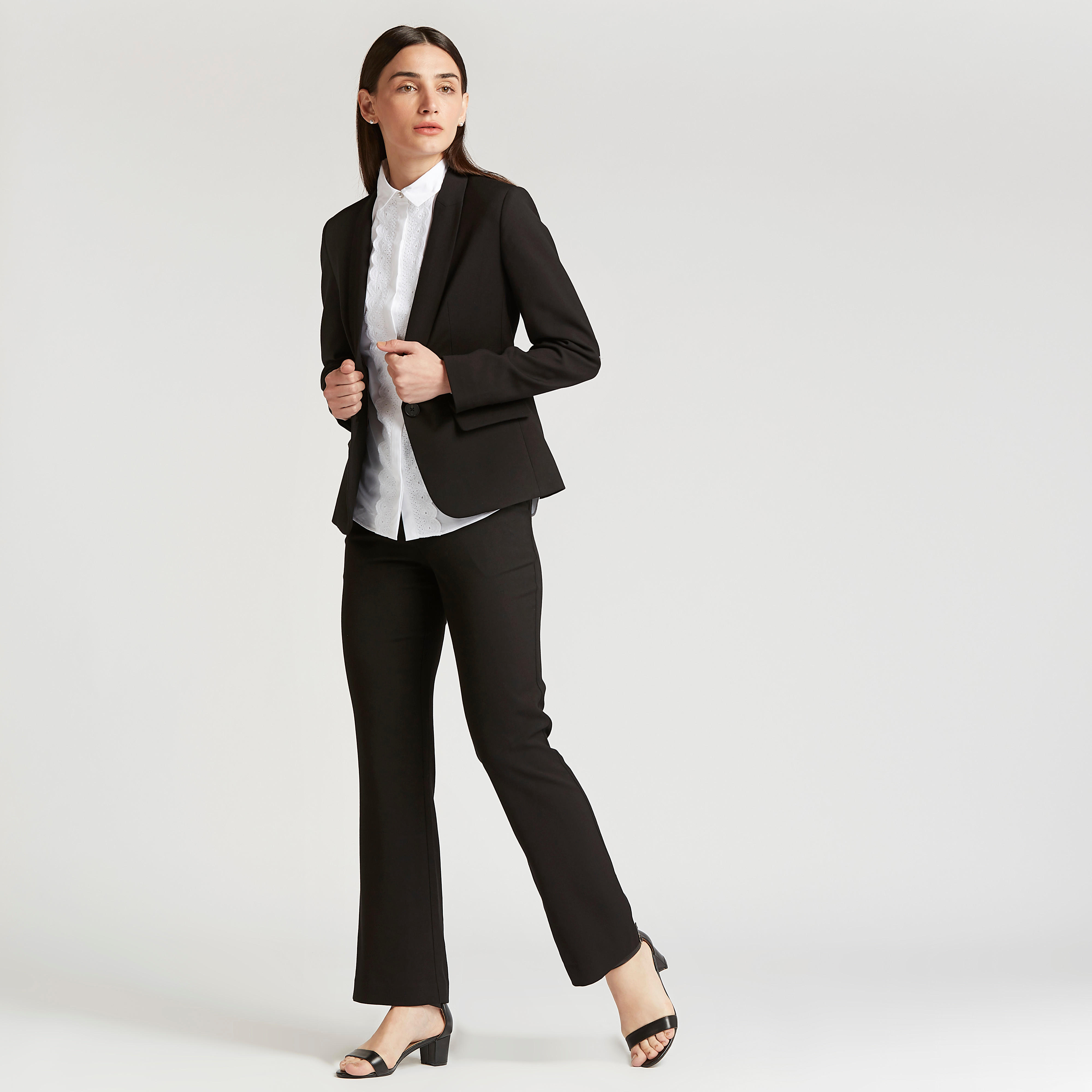 بنطلون بخصر متوسّط الإرتفاع وتفاصيل جيوب وعراوي-women-clothing-bottoms-trousers-image-2