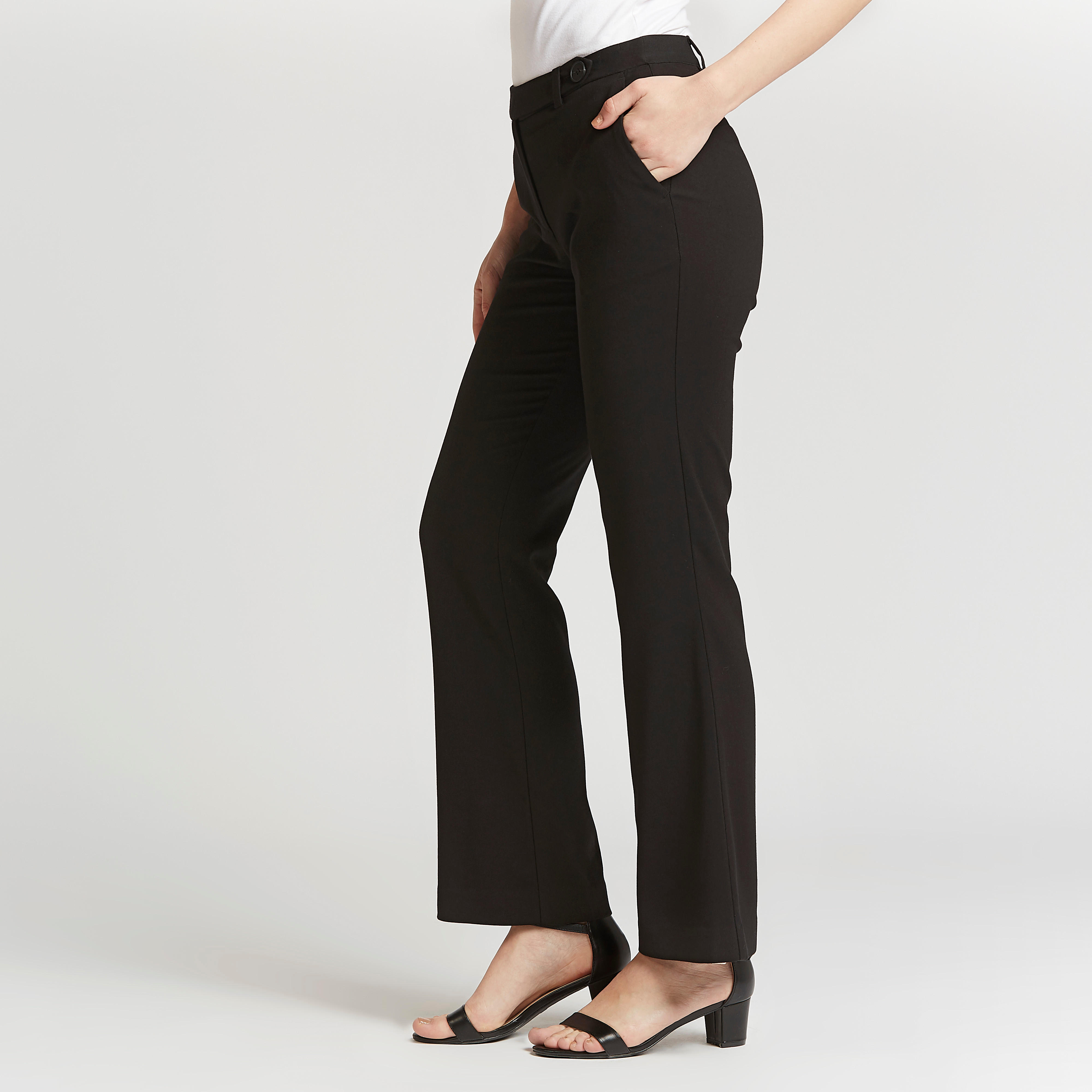 بنطلون بخصر متوسّط الإرتفاع وتفاصيل جيوب وعراوي-women-clothing-bottoms-trousers-image-5