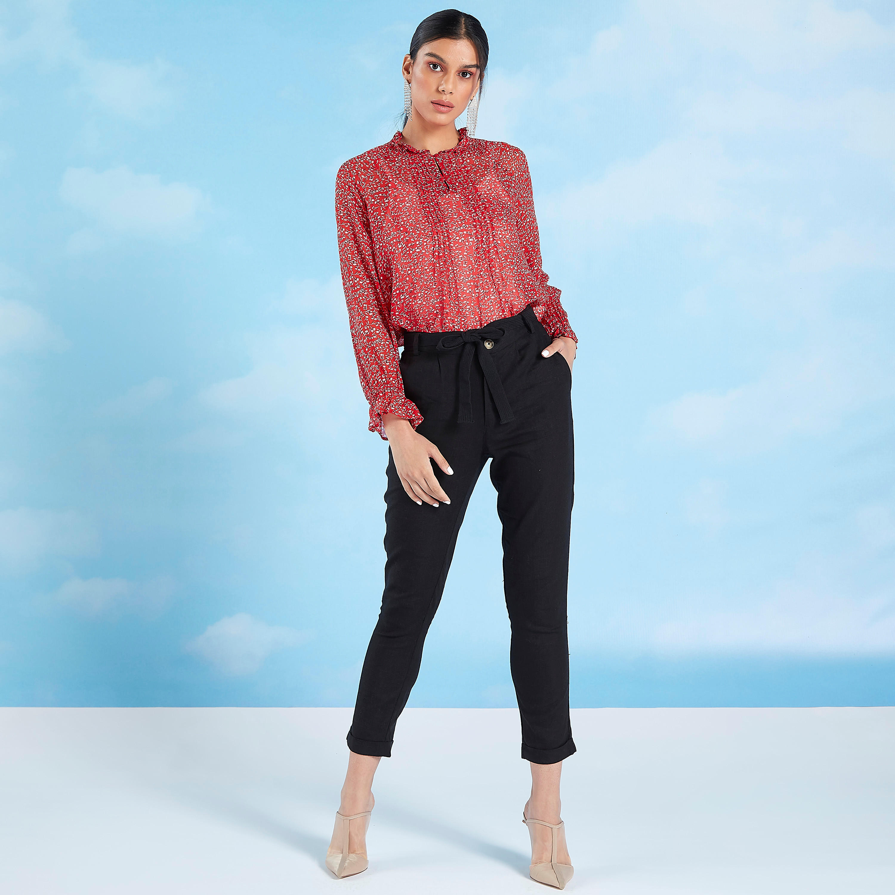بلوزة بأكمام طويلة وتفاصيل كشكش وطبعات-women-clothing-shirtsandblouses-blouses-image-3