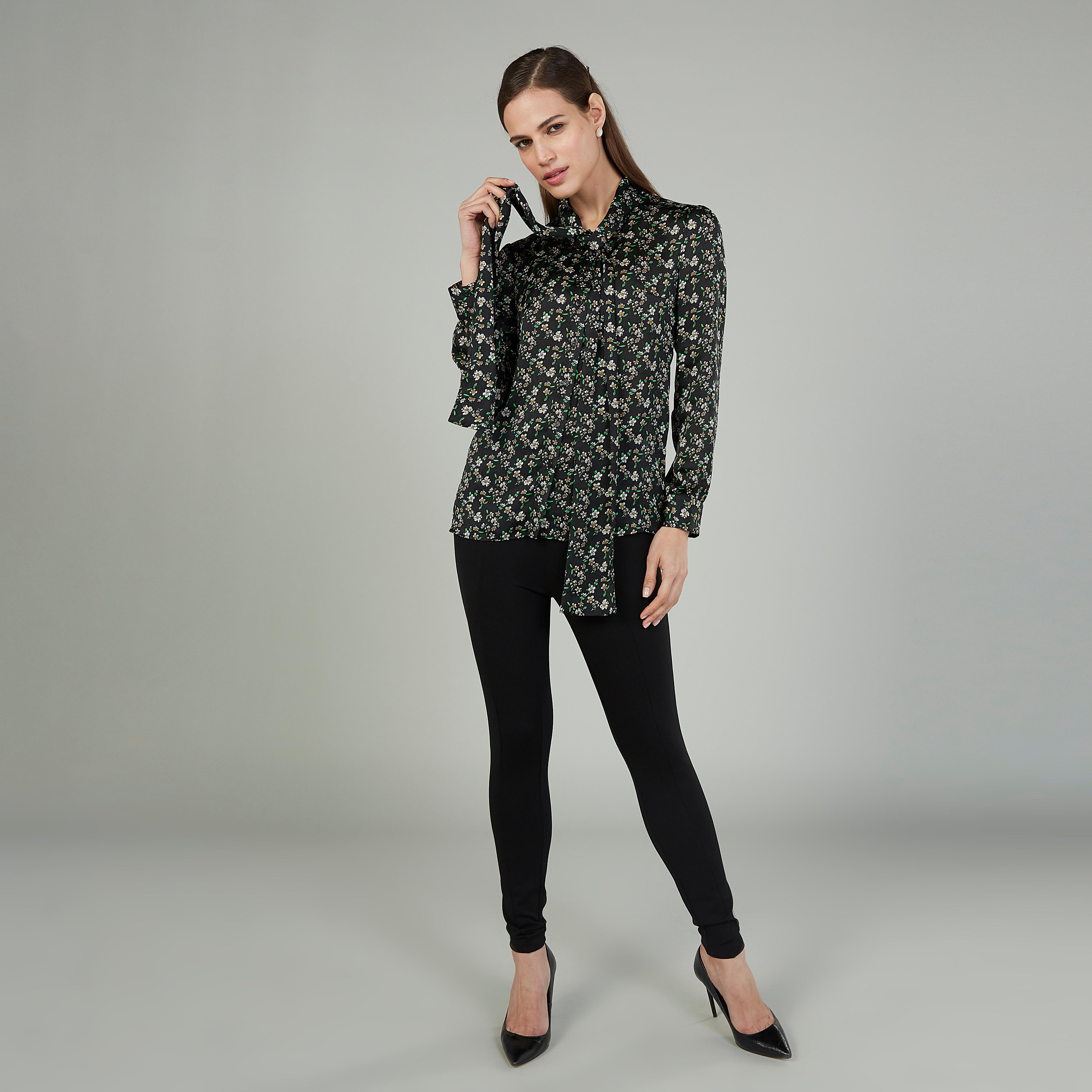 بلوزة بأكمام طويلة وربطة عنق وطبعات-women-clothing-shirtsandblouses-blouses-image-2